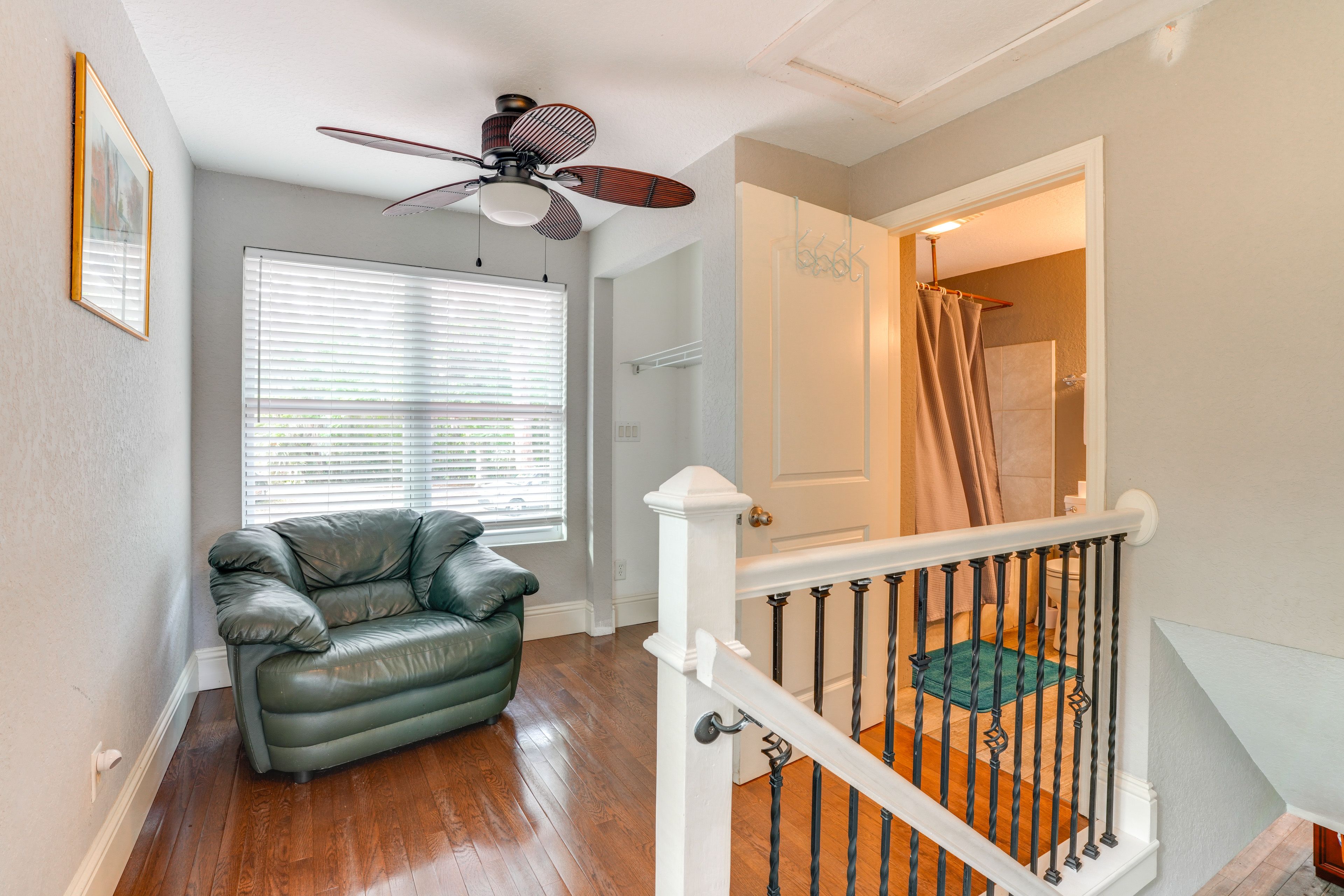 Upstairs Landing | 2nd Floor