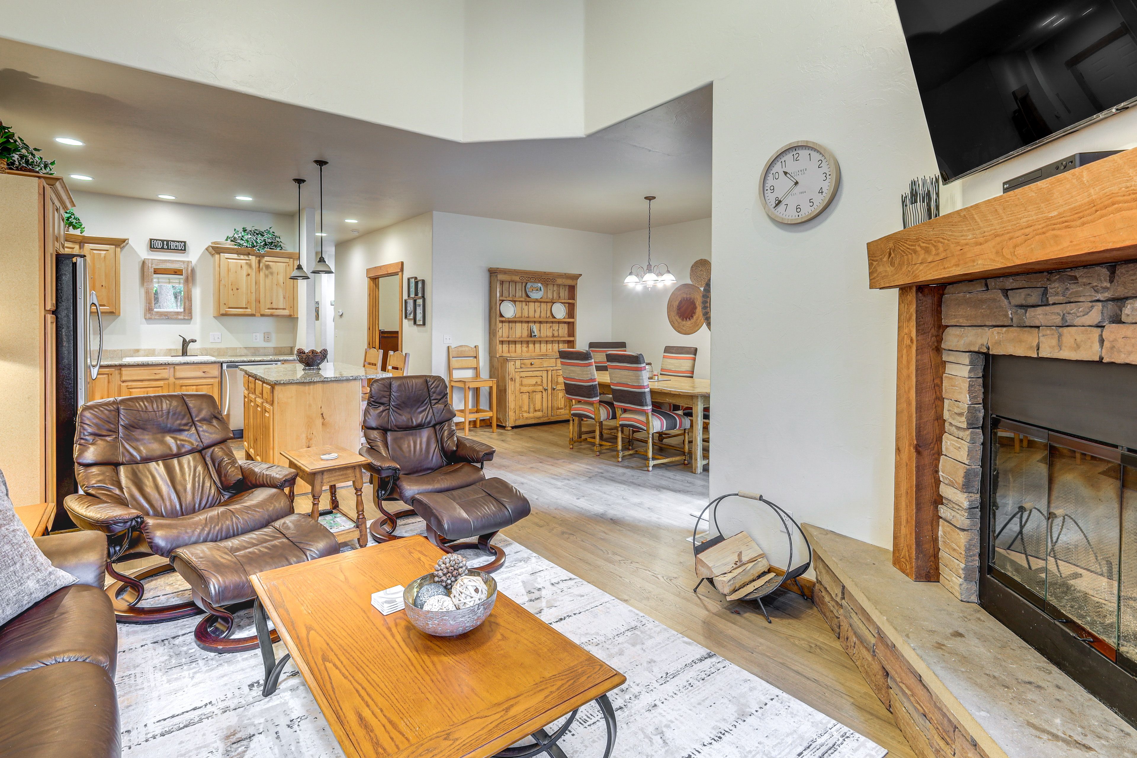 Living Room | Smart TV | 1st Floor