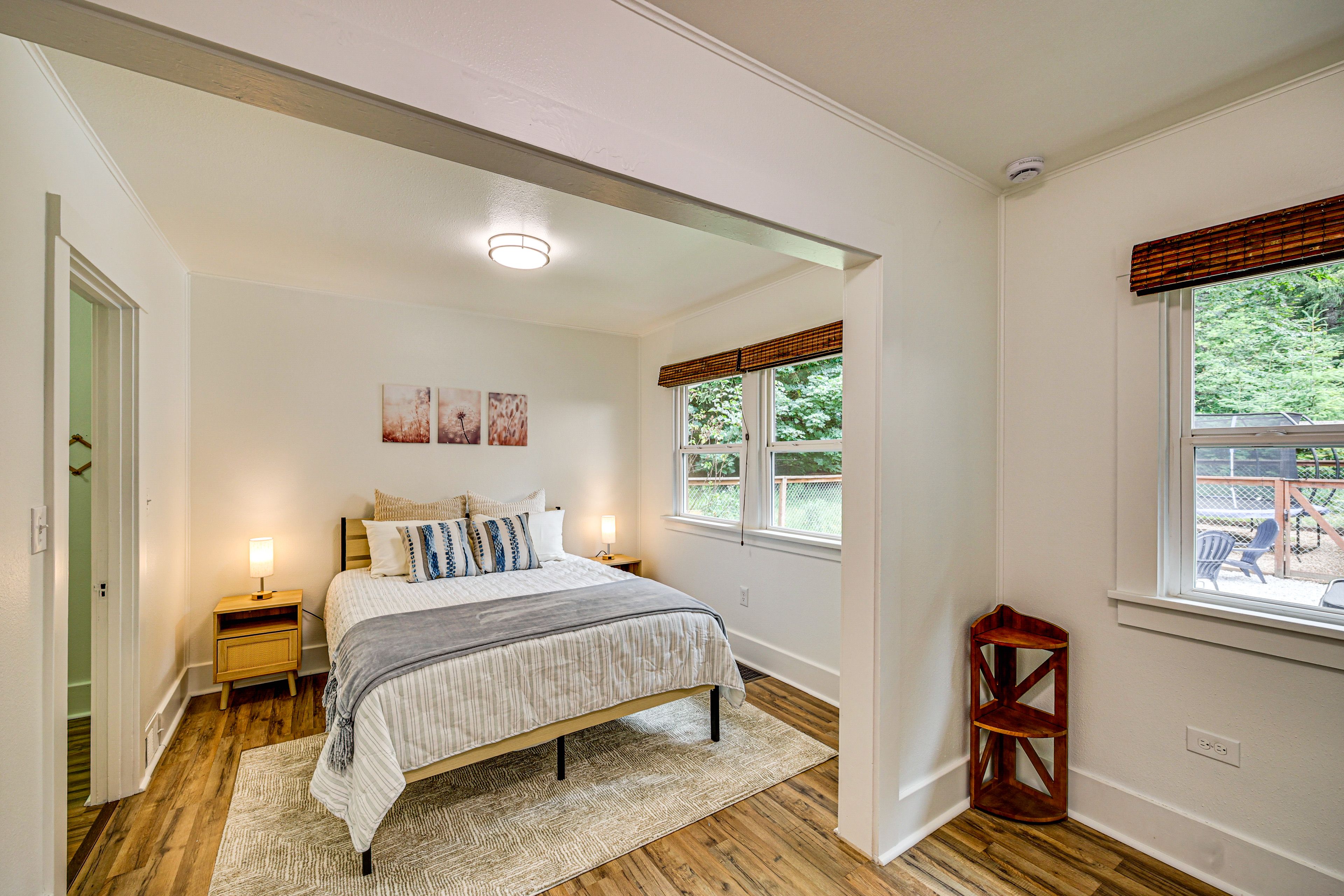 Bedroom 1 | Queen Bed | 1st Floor