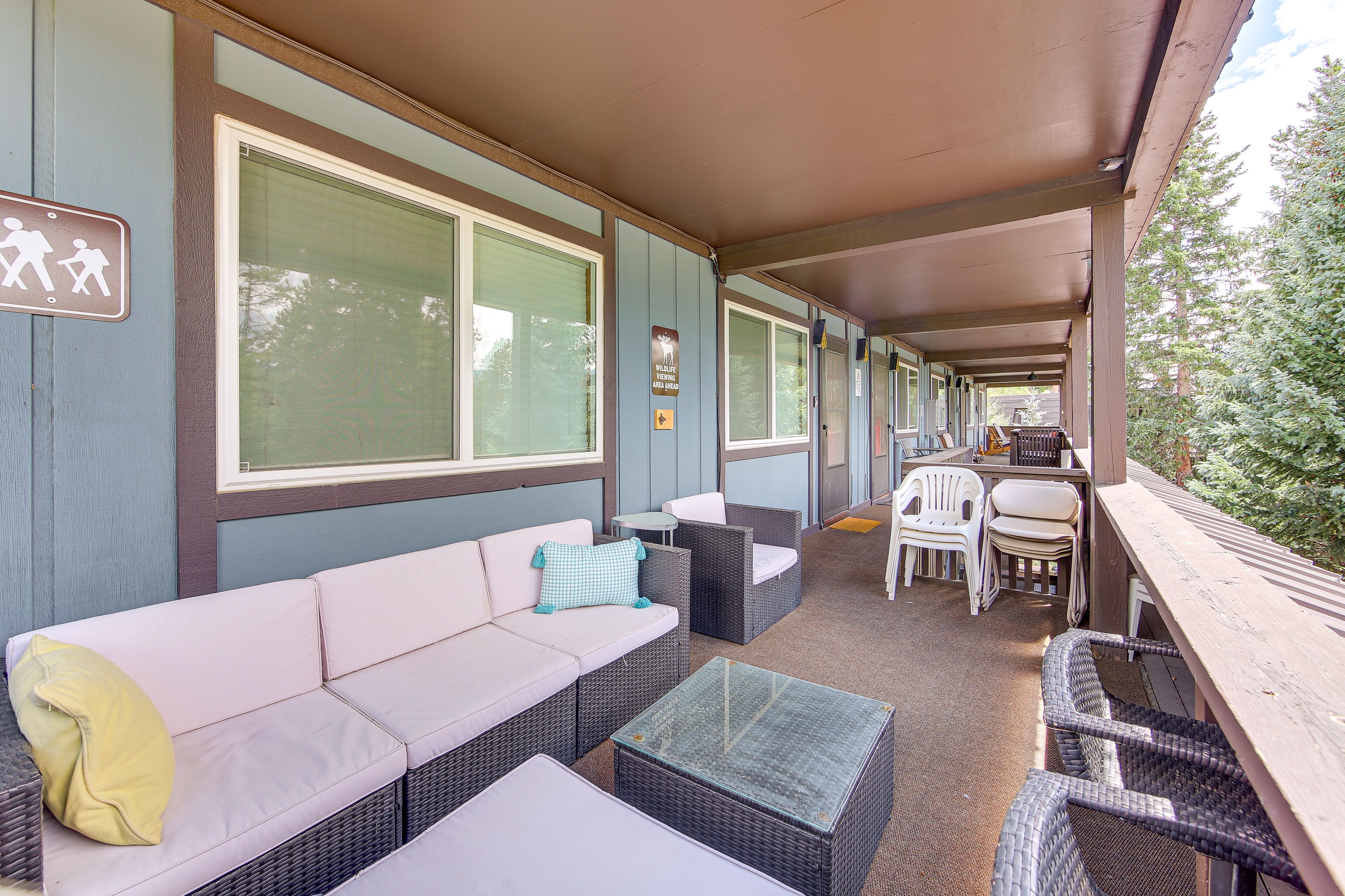 Furnished Patio