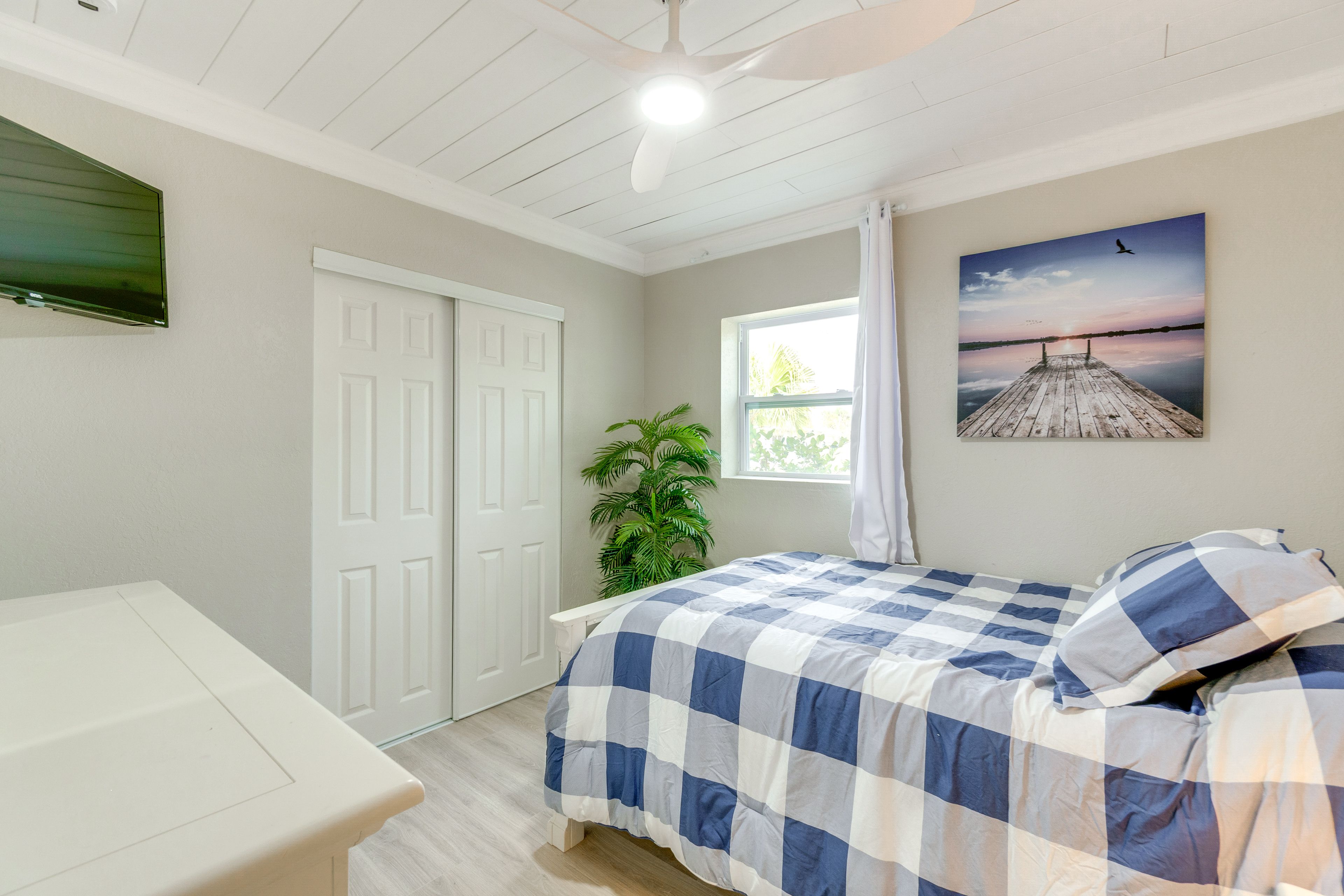 Bedroom 2 | Full Bed