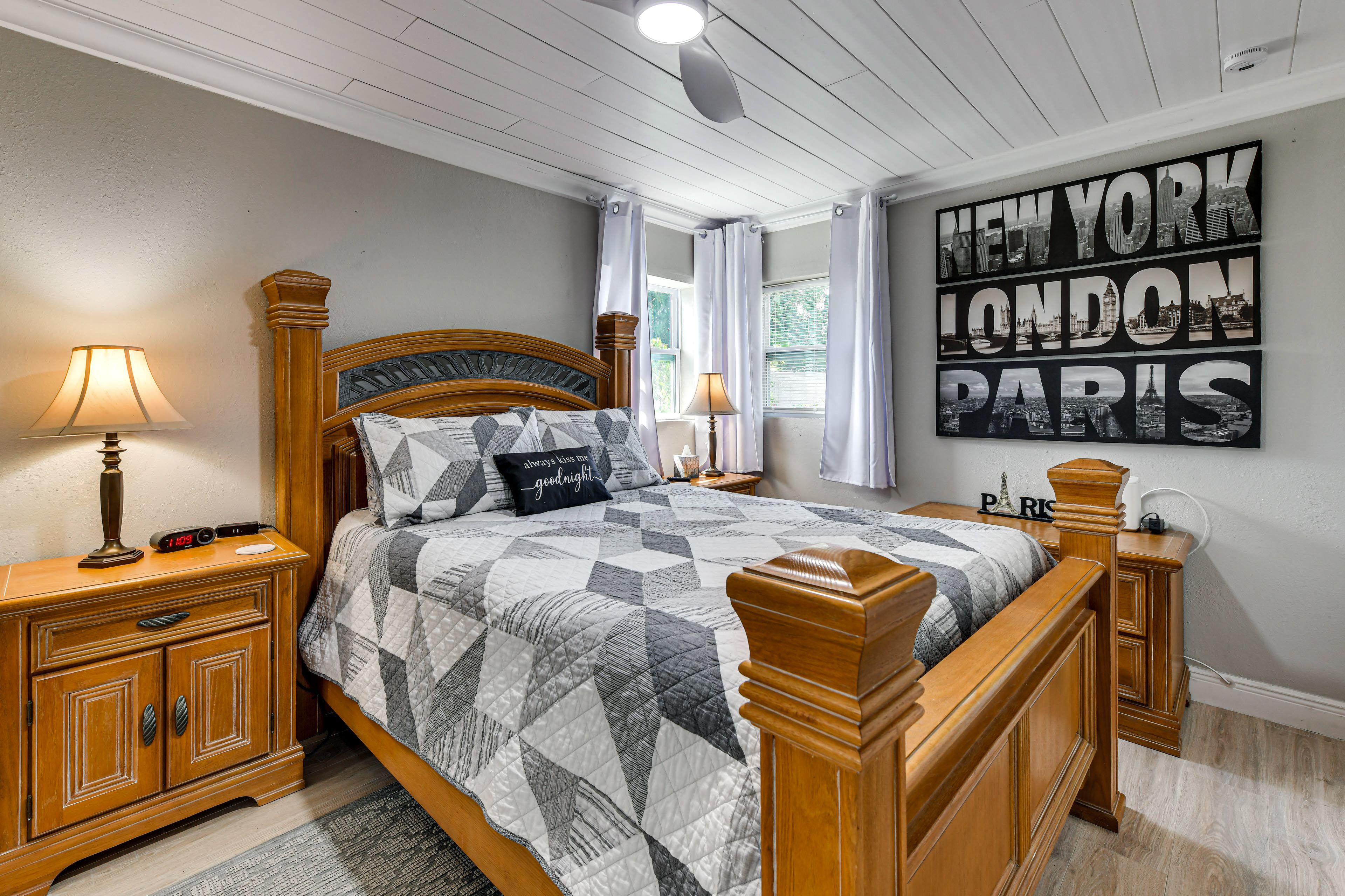 Bedroom 1 | Full Bed | Linens Provided