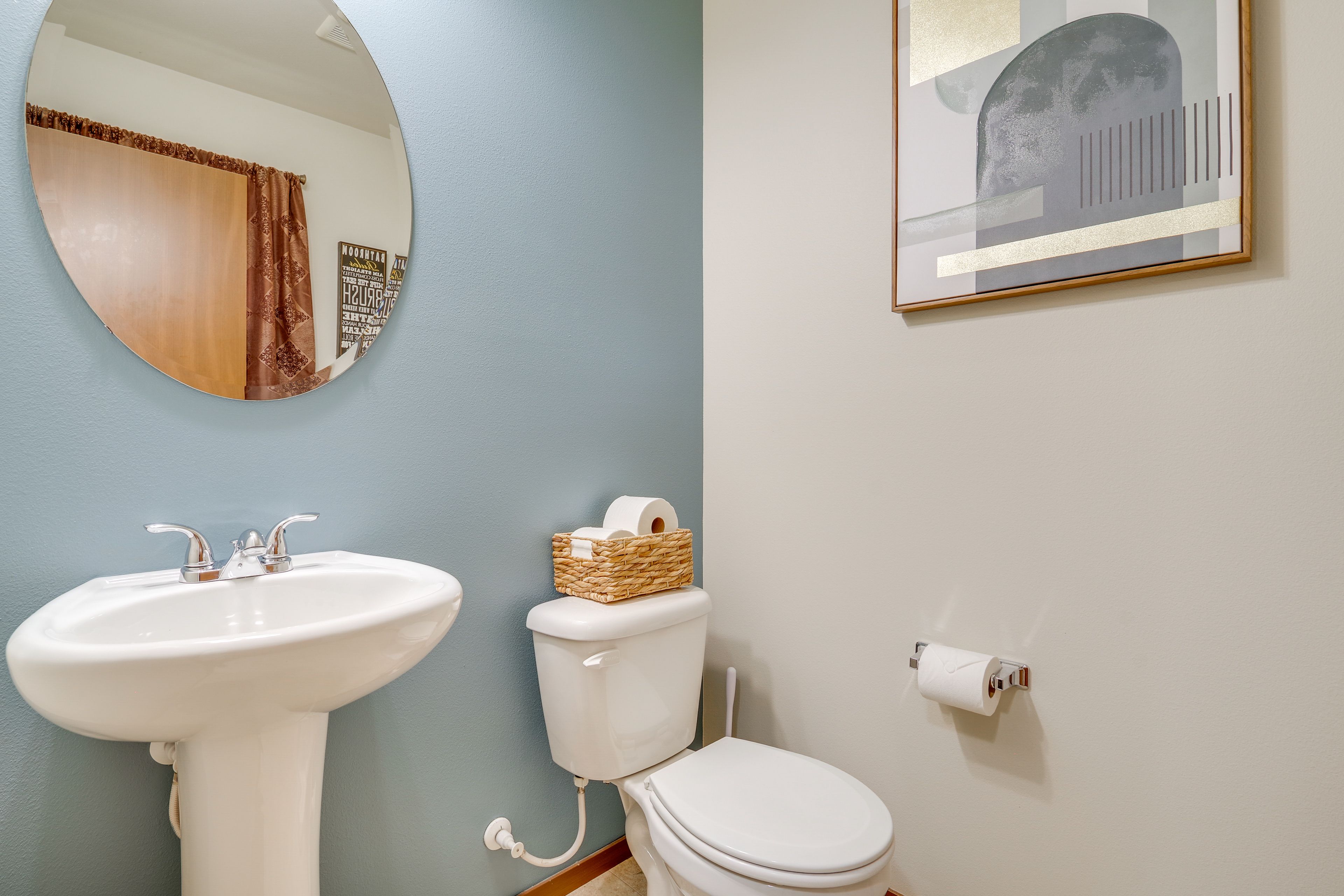 Half Bathroom | 1st Floor