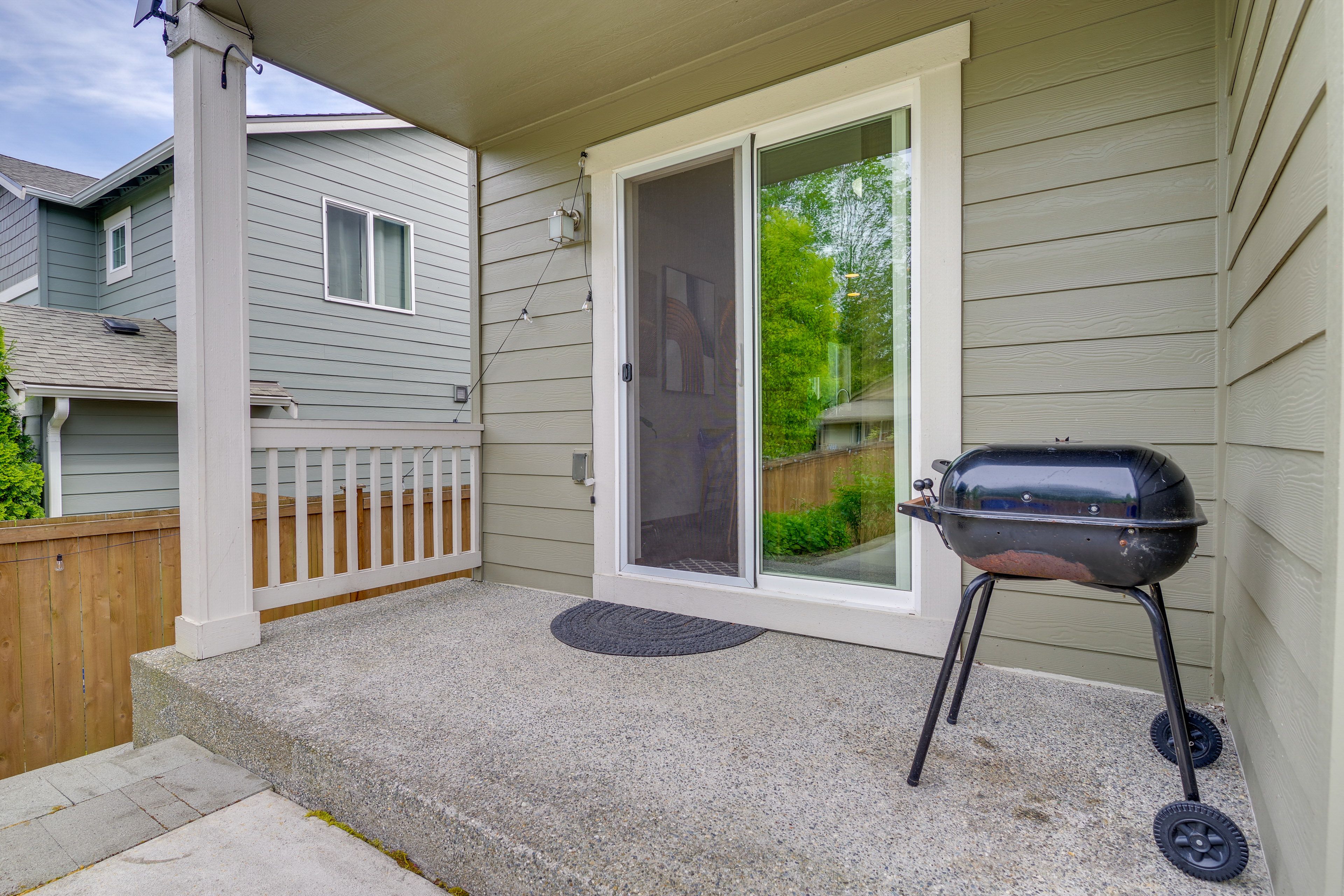 Patio | Charcoal Grill