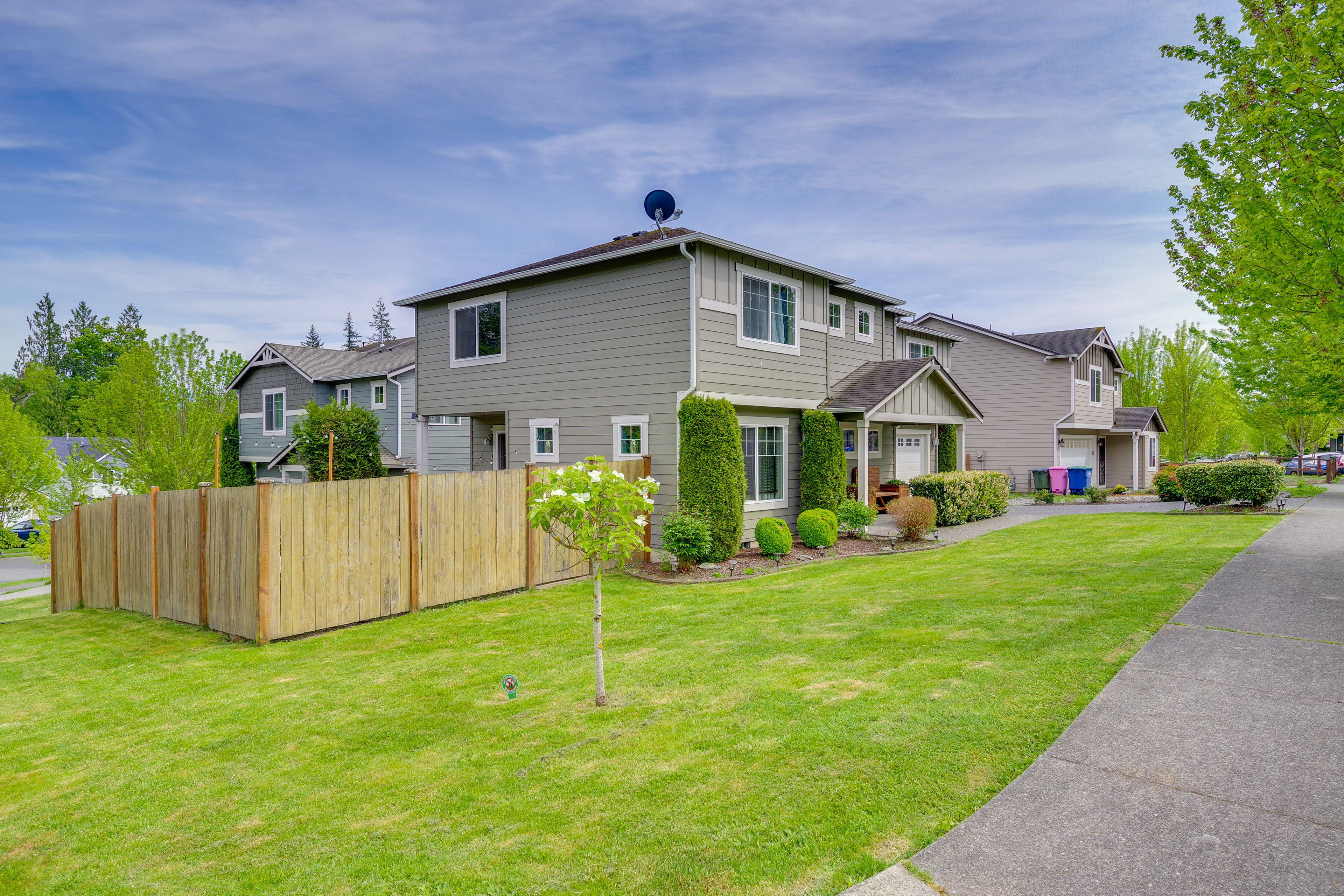 Property Exterior | Private Yard