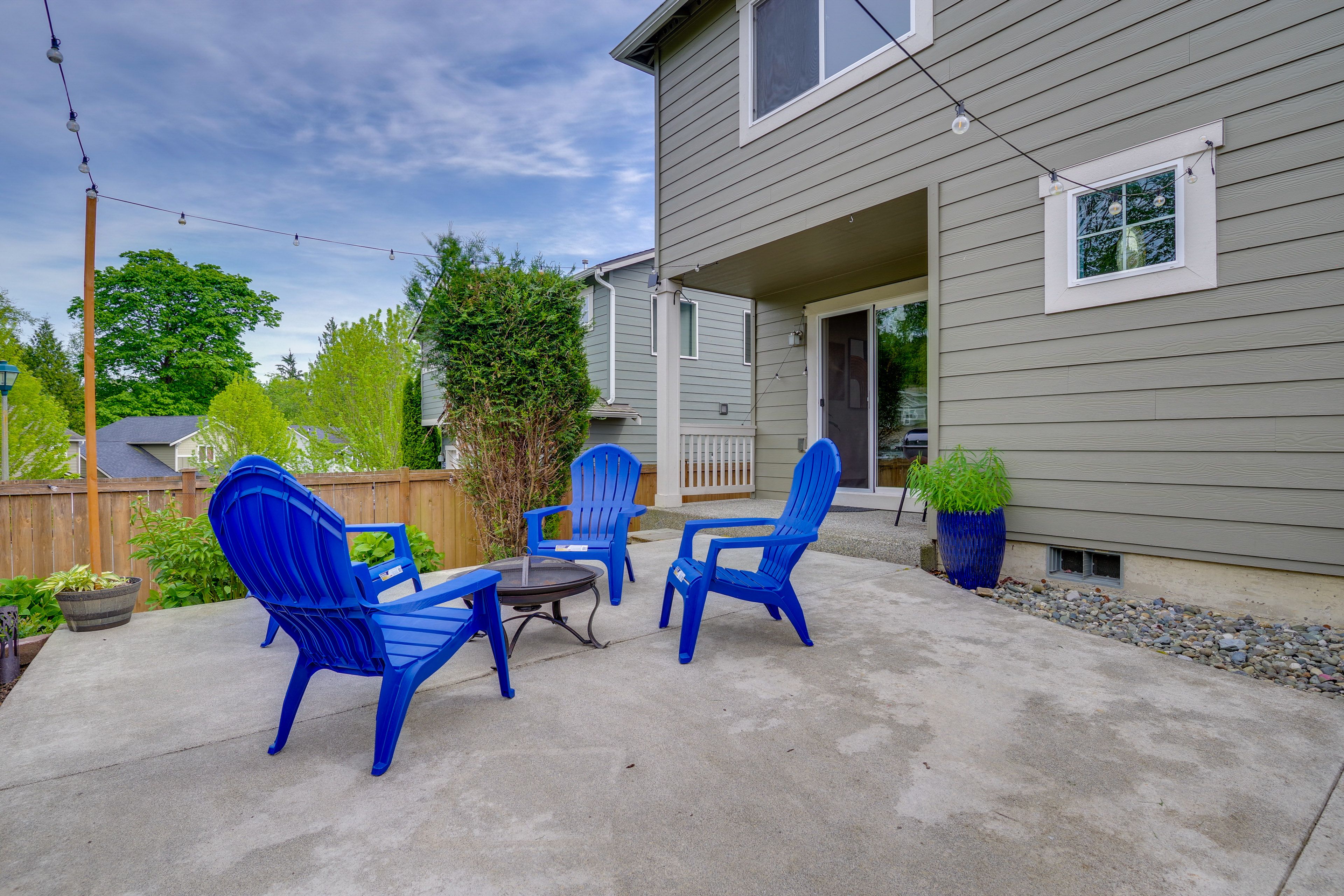 Sedro-Woolley Vacation Rental | 4BR | 2.5BA | Stairs Required | 2,400 Sq Ft