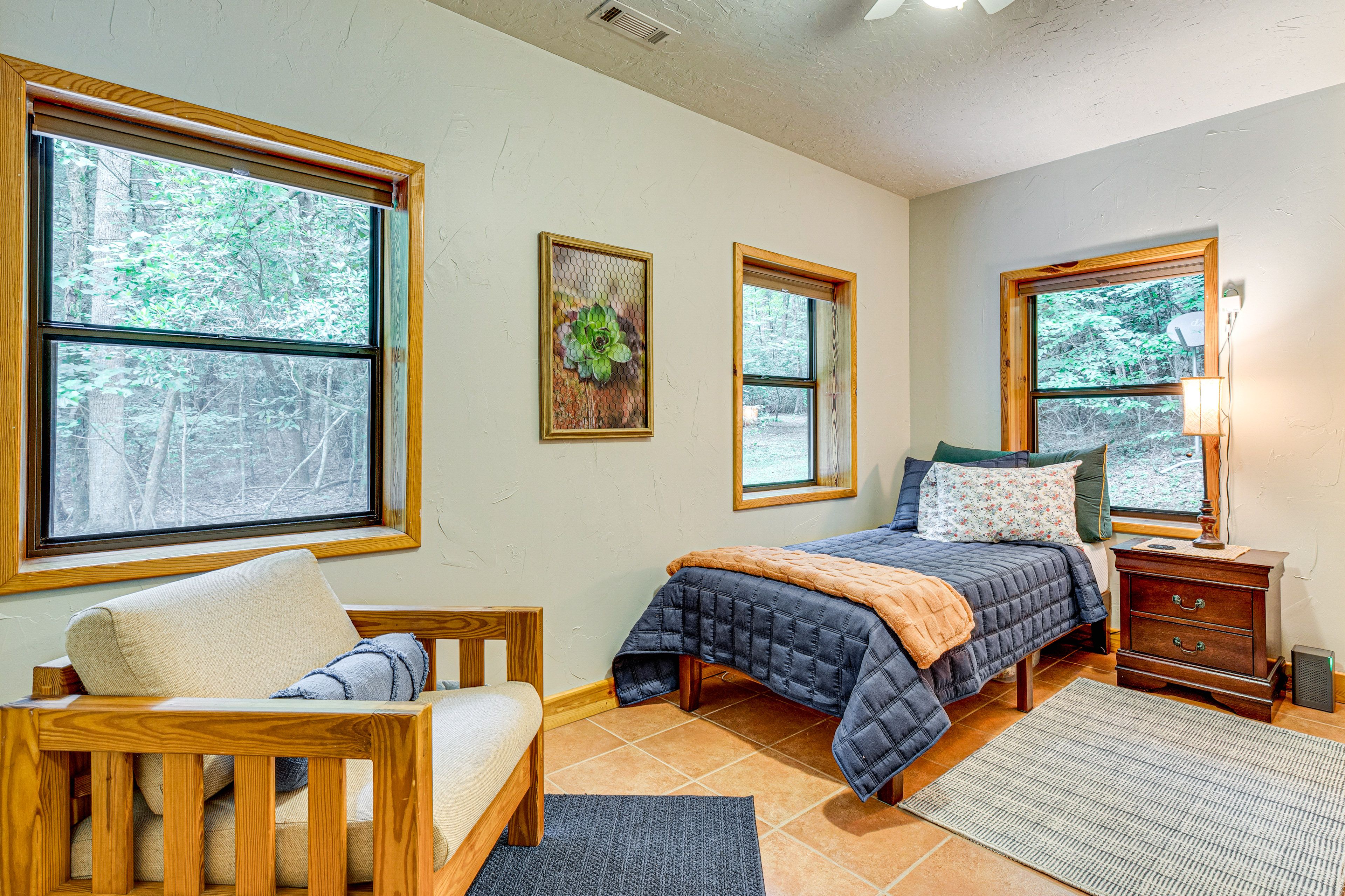 Bedroom 2 | Twin Bed