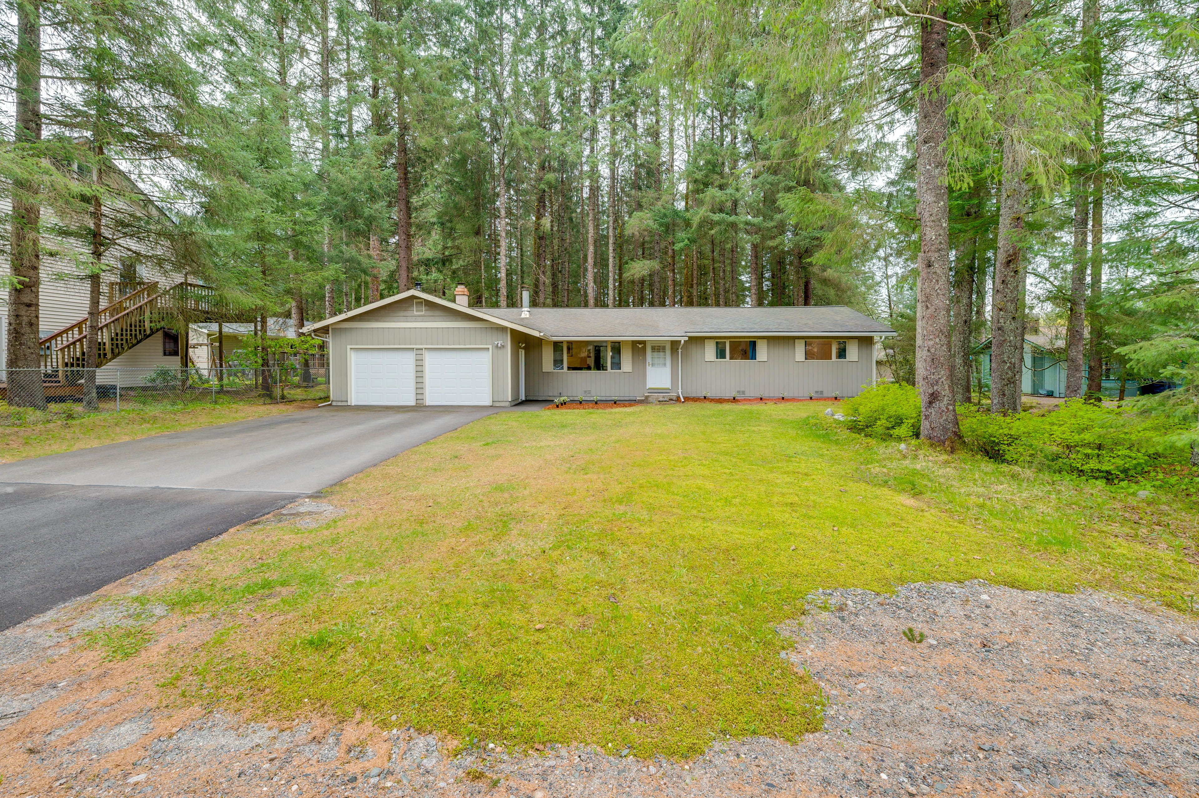 Property Exterior | Single-Story Home | Keyless Entry