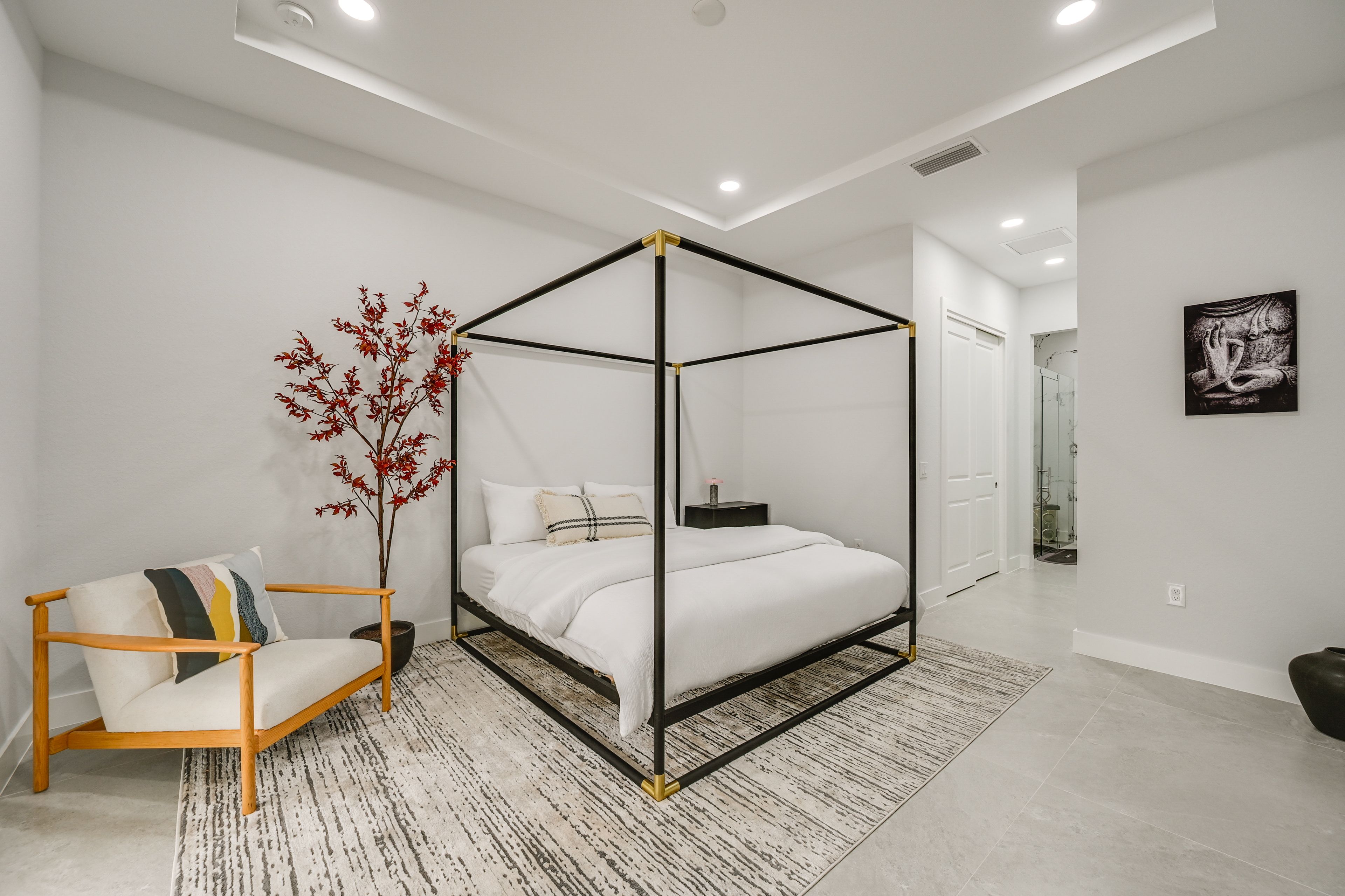 Bedroom 1 | King Bed | Linens Provided