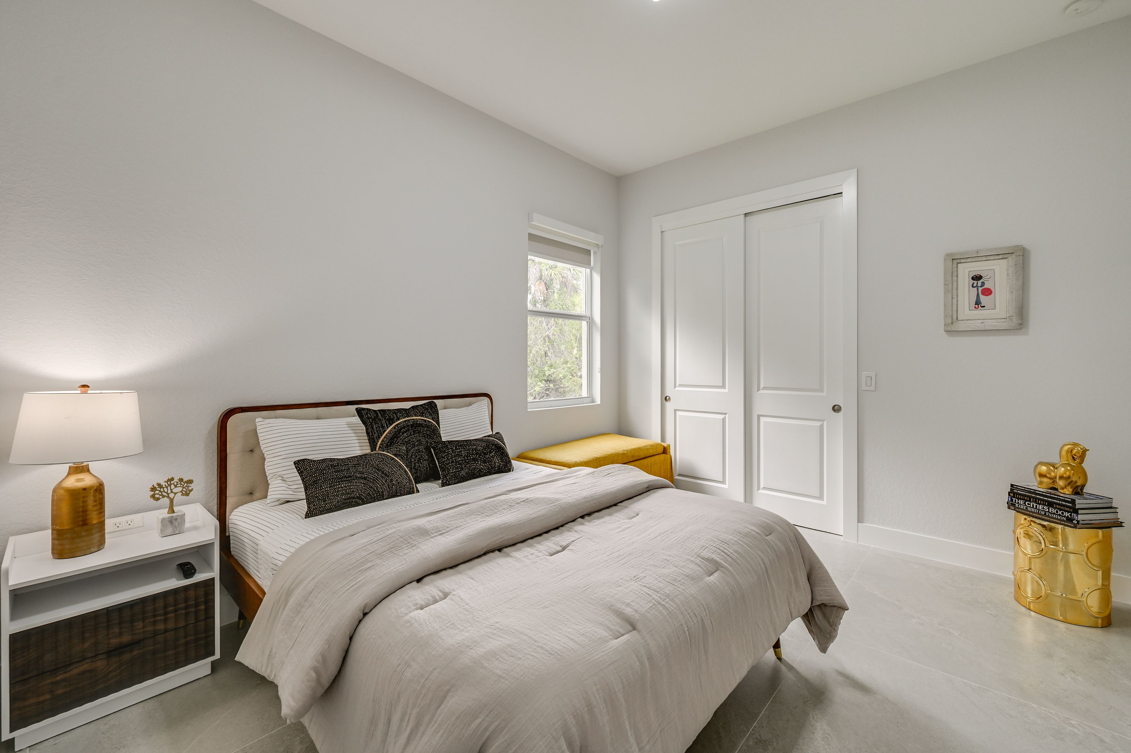 Bedroom 2 | Queen Bed
