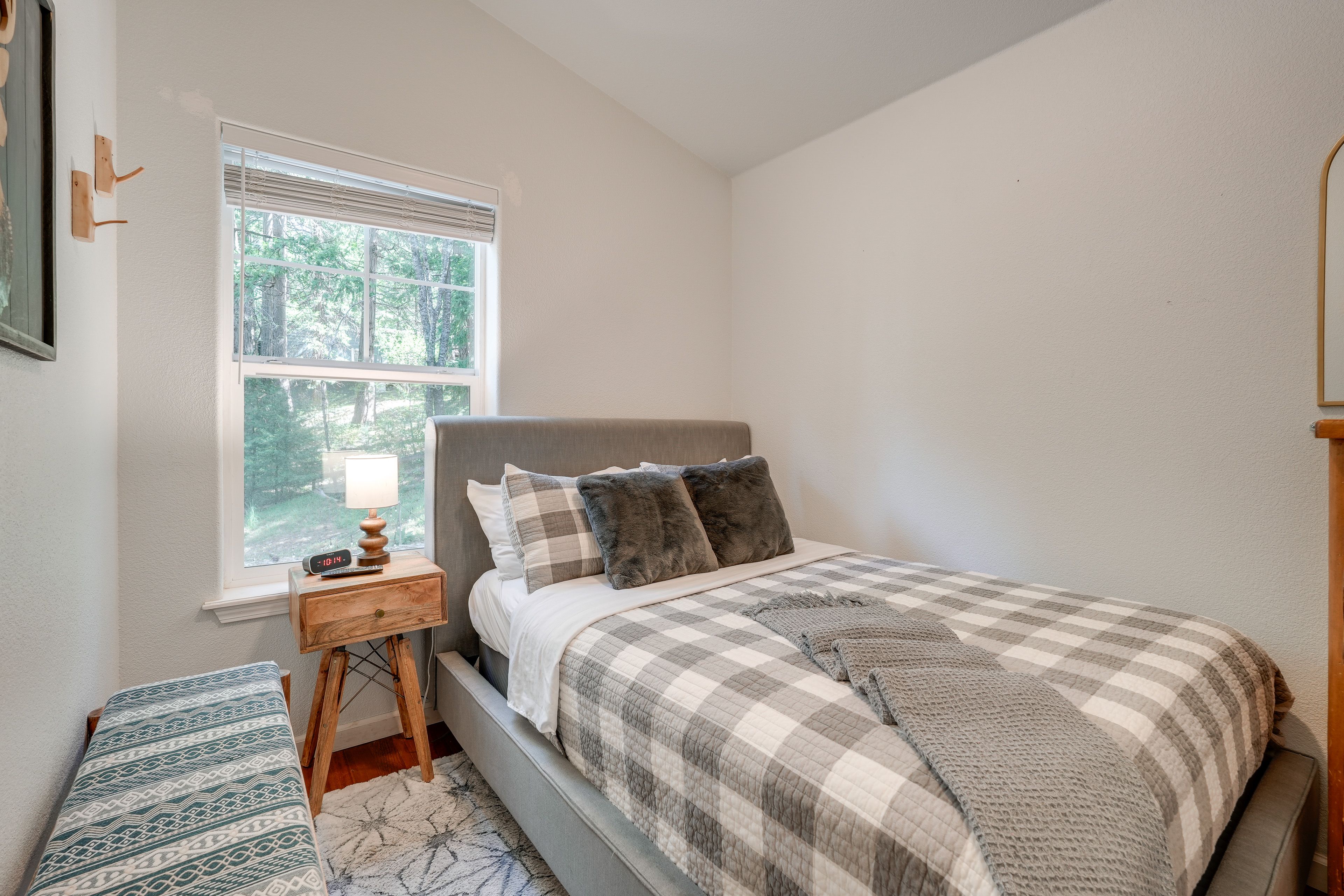 Bedroom 3 | Full Bed | 2nd Floor