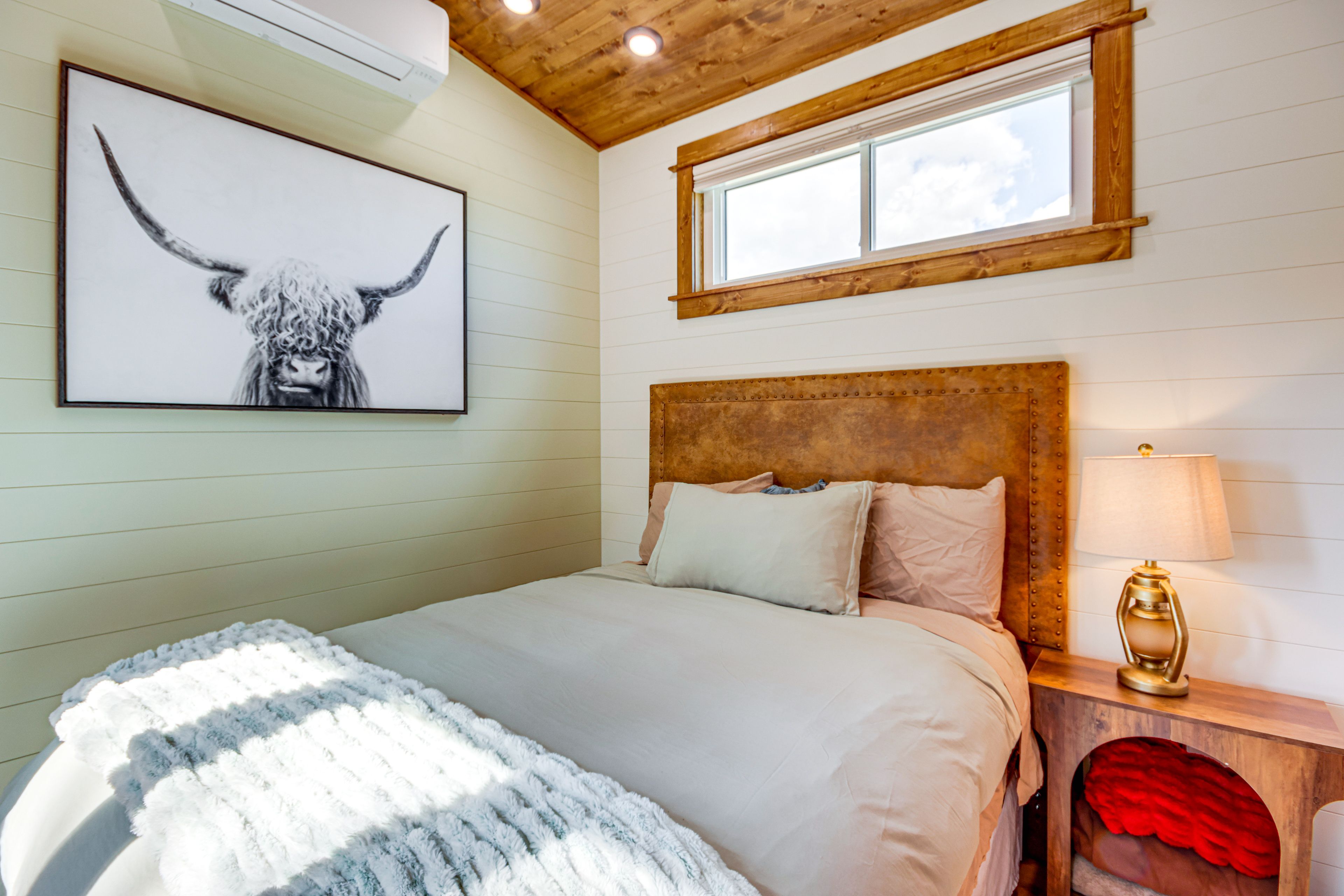 Bedroom | Queen Bed | Deck Access | 1st Floor