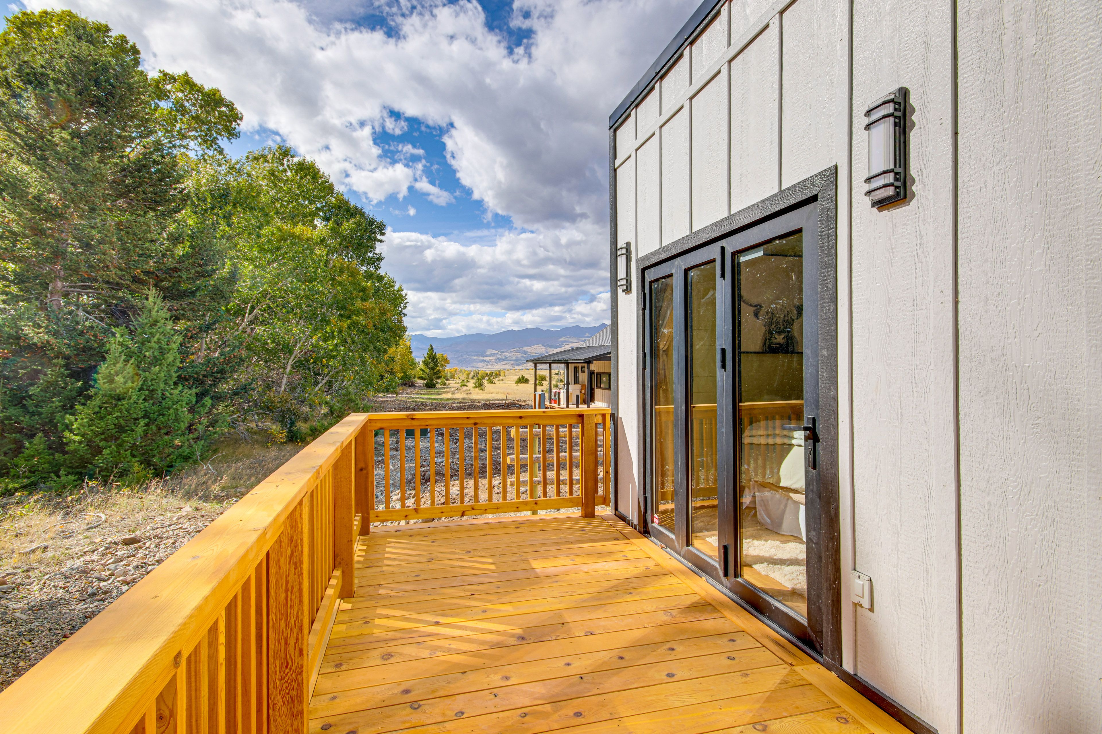 Wraparound Deck | Mountain Views