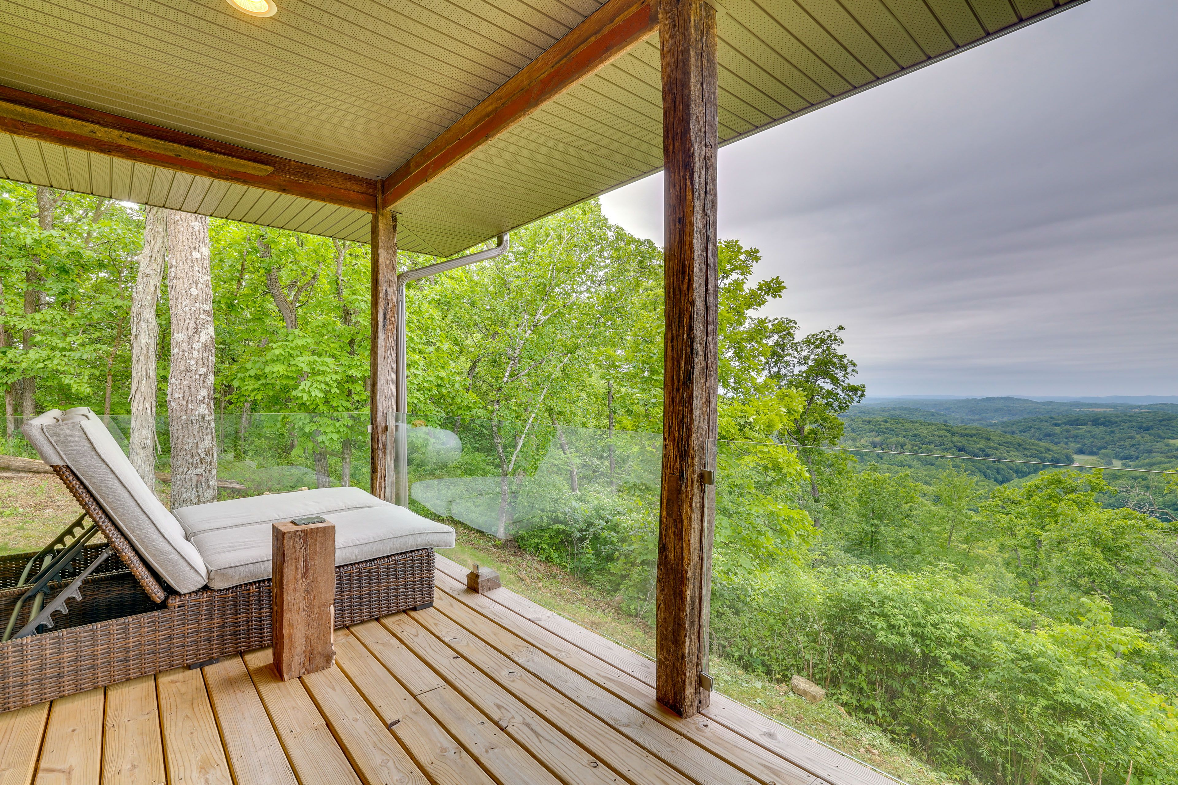 Private Deck