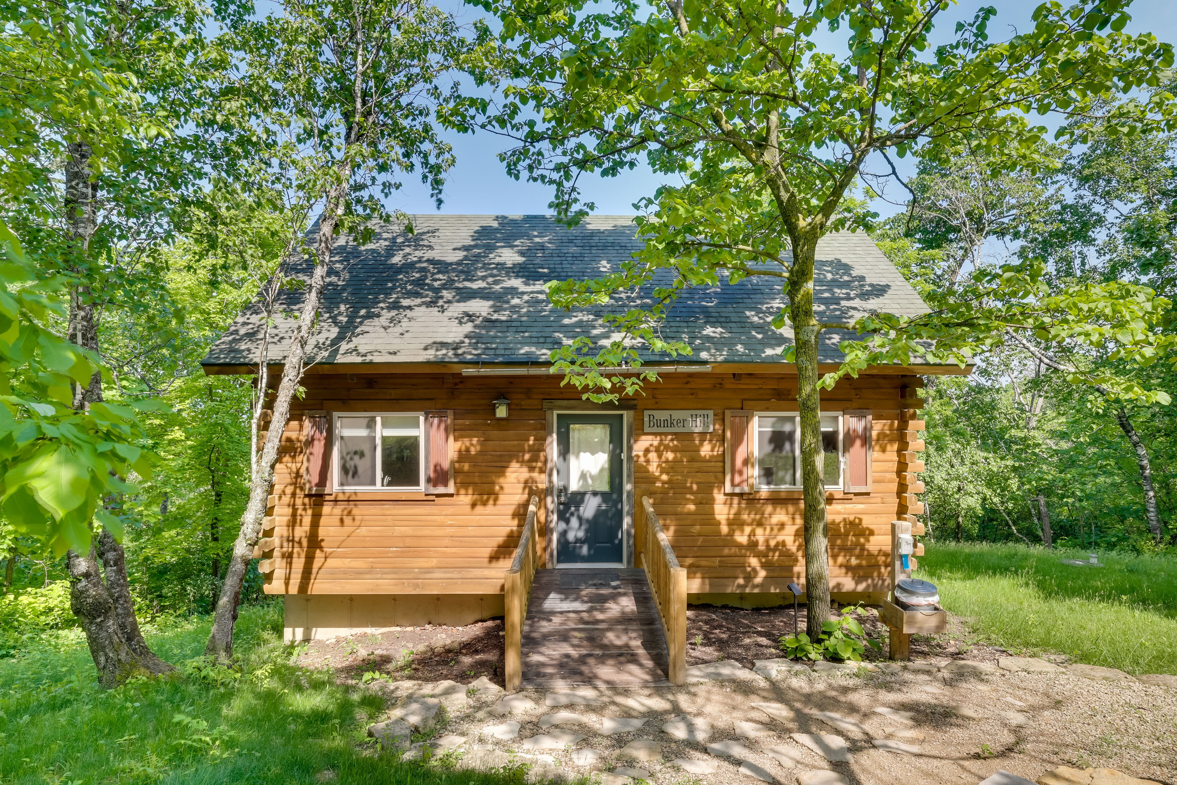 Parking | Driveway (2 Vehicles)