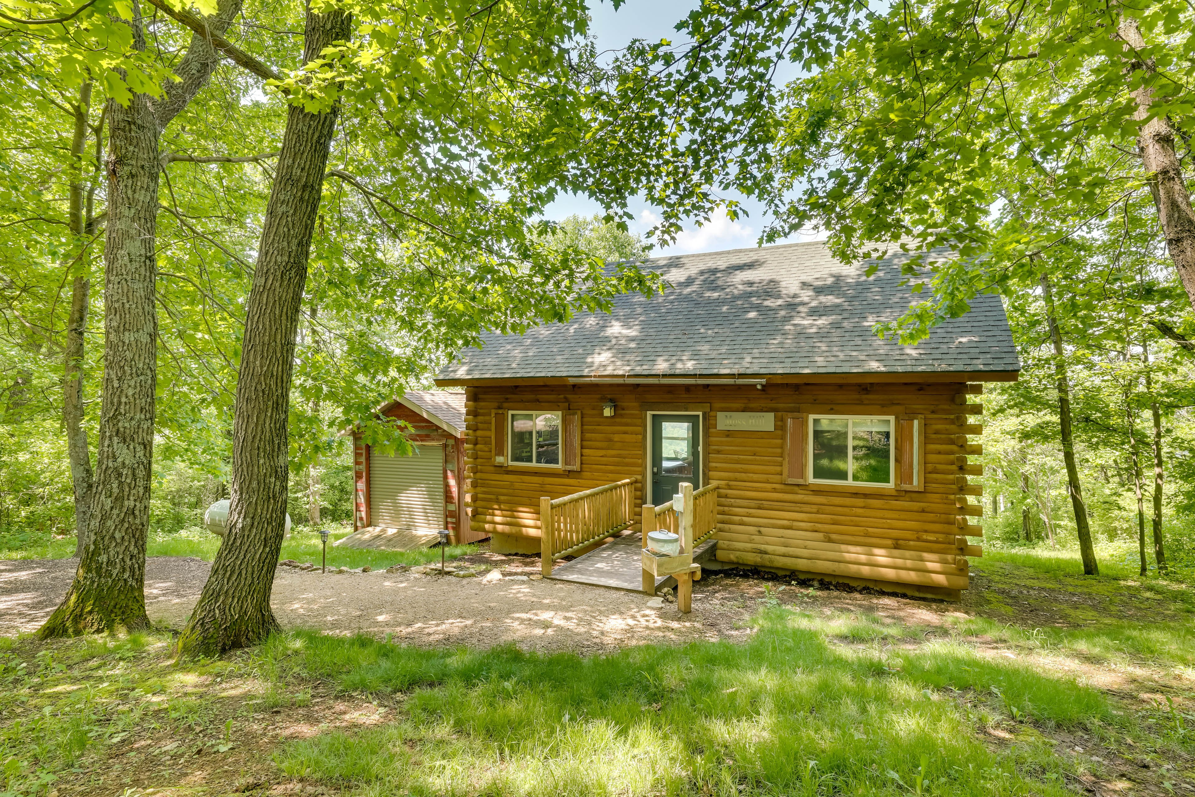 Parking | Driveway (3 Vehicles)
