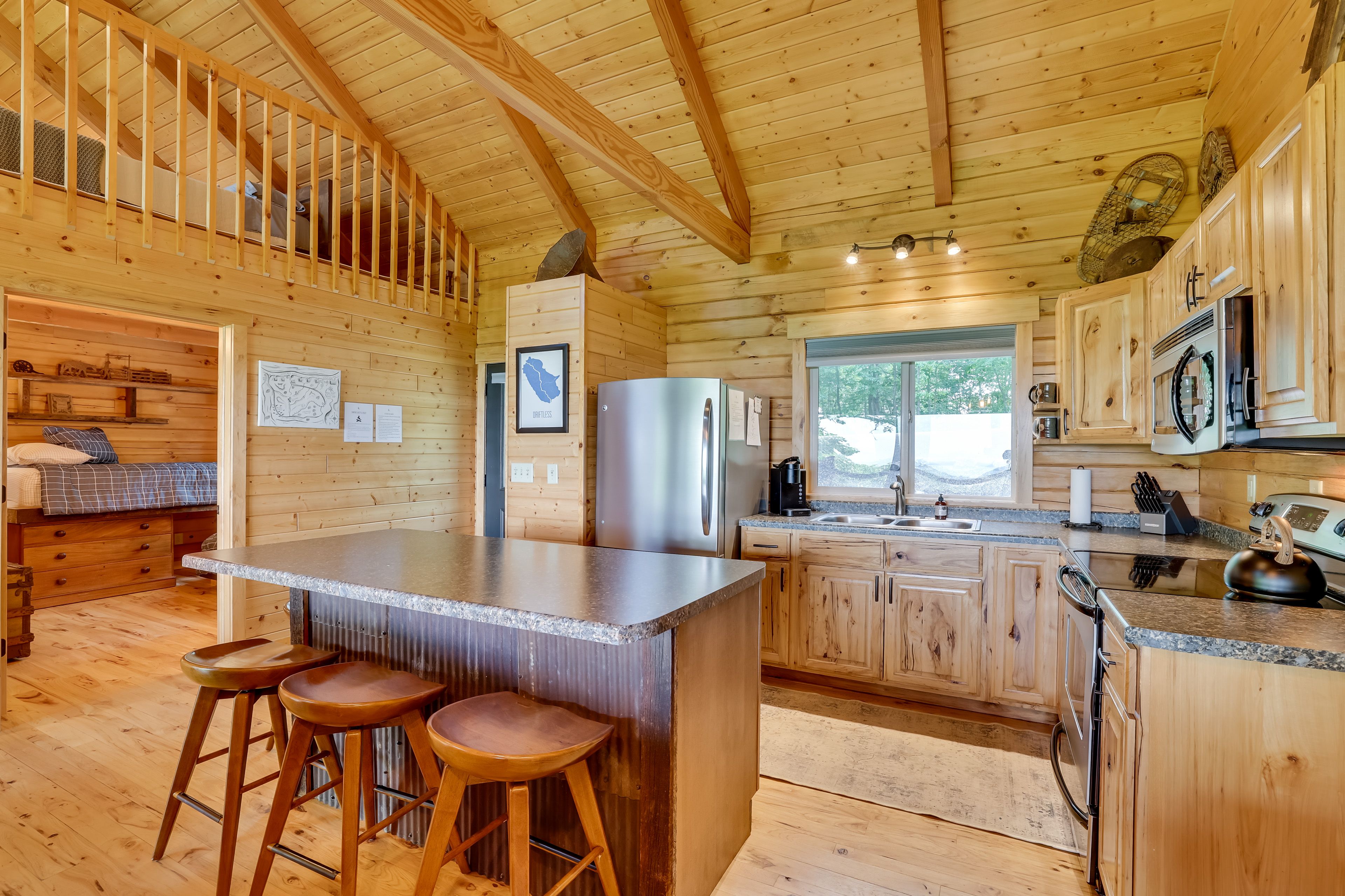 Dining Area | Central A/C