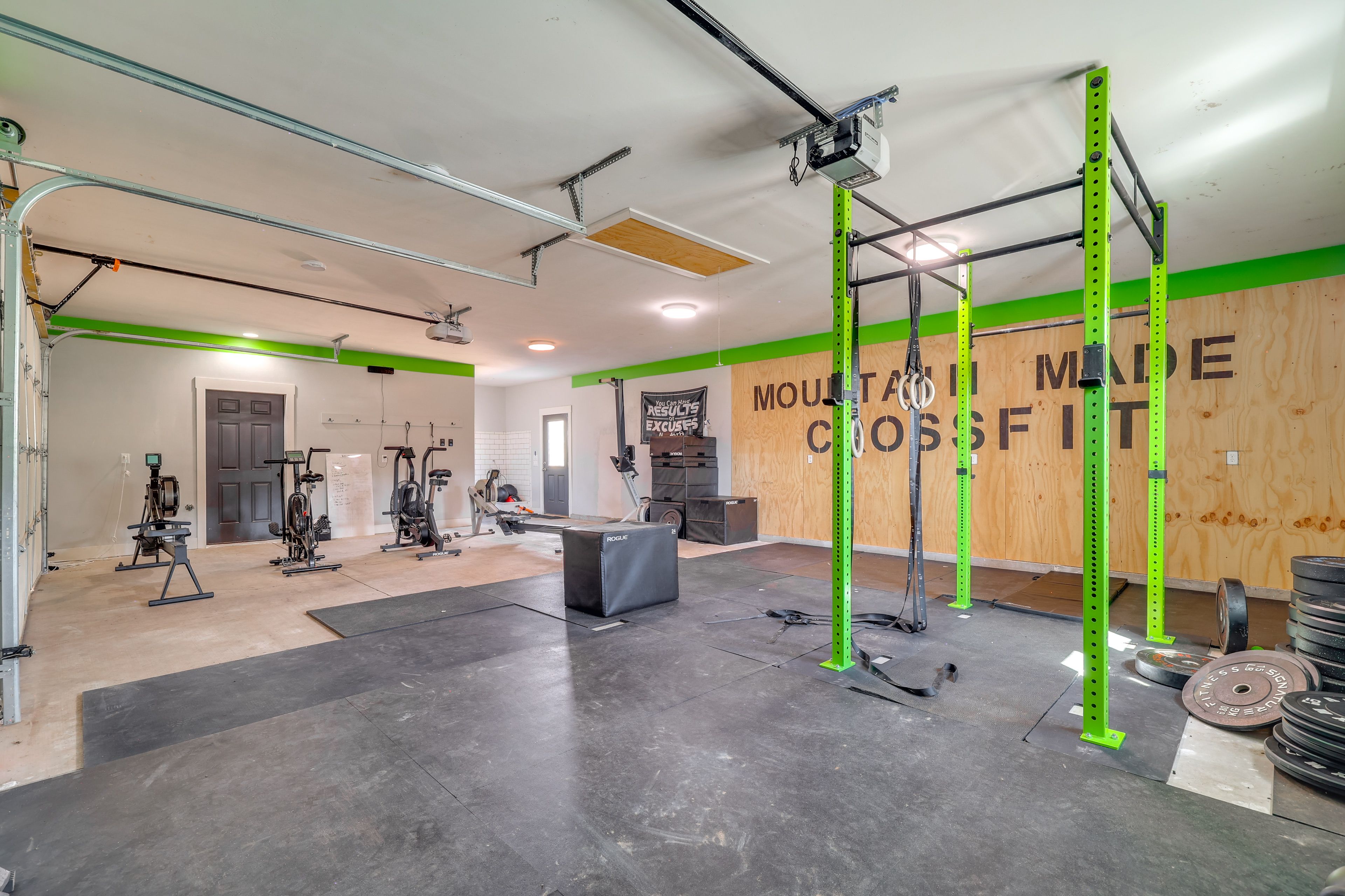 Garage Home Gym | Gymnastics Rings | Free Weights