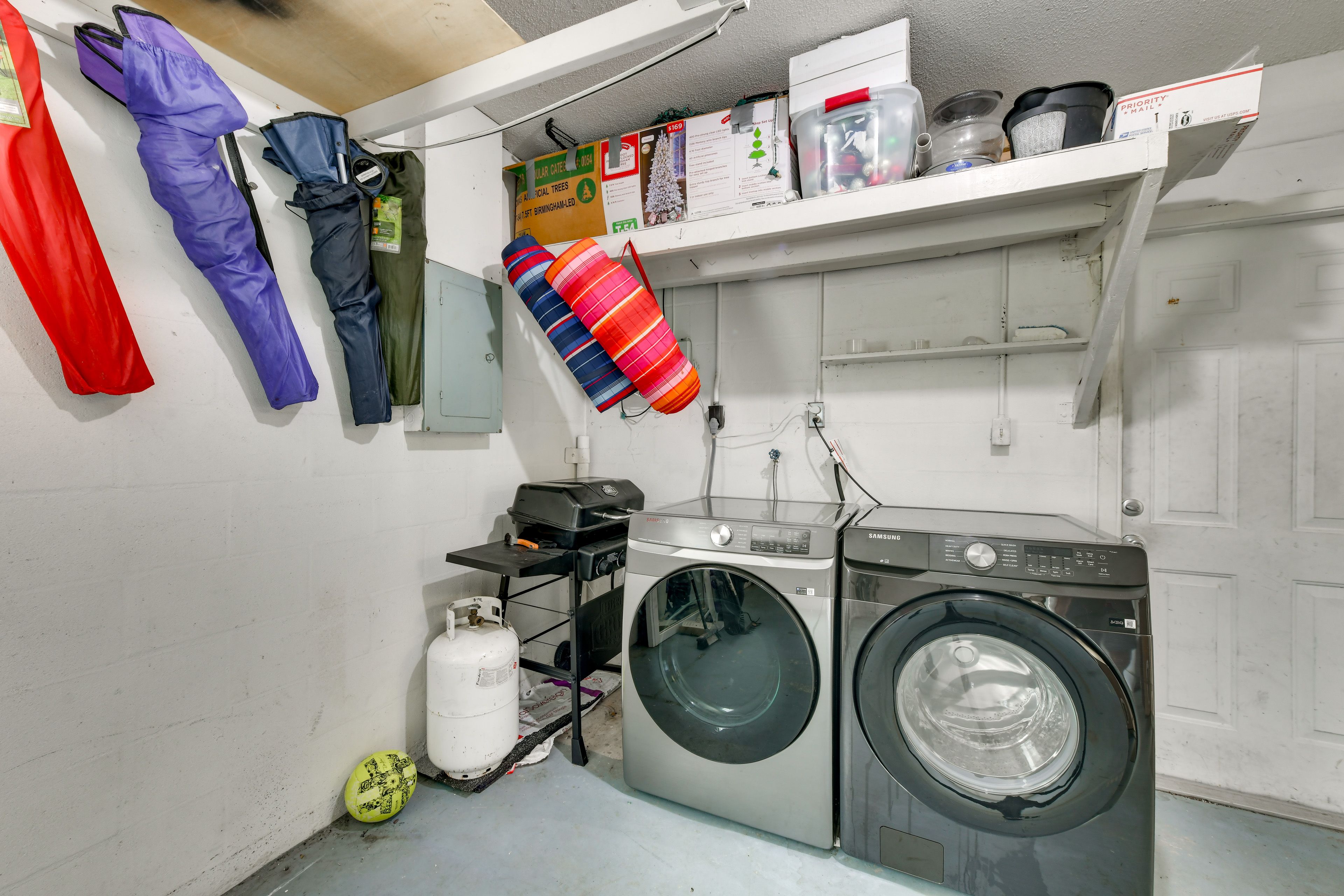 In-Unit Laundry