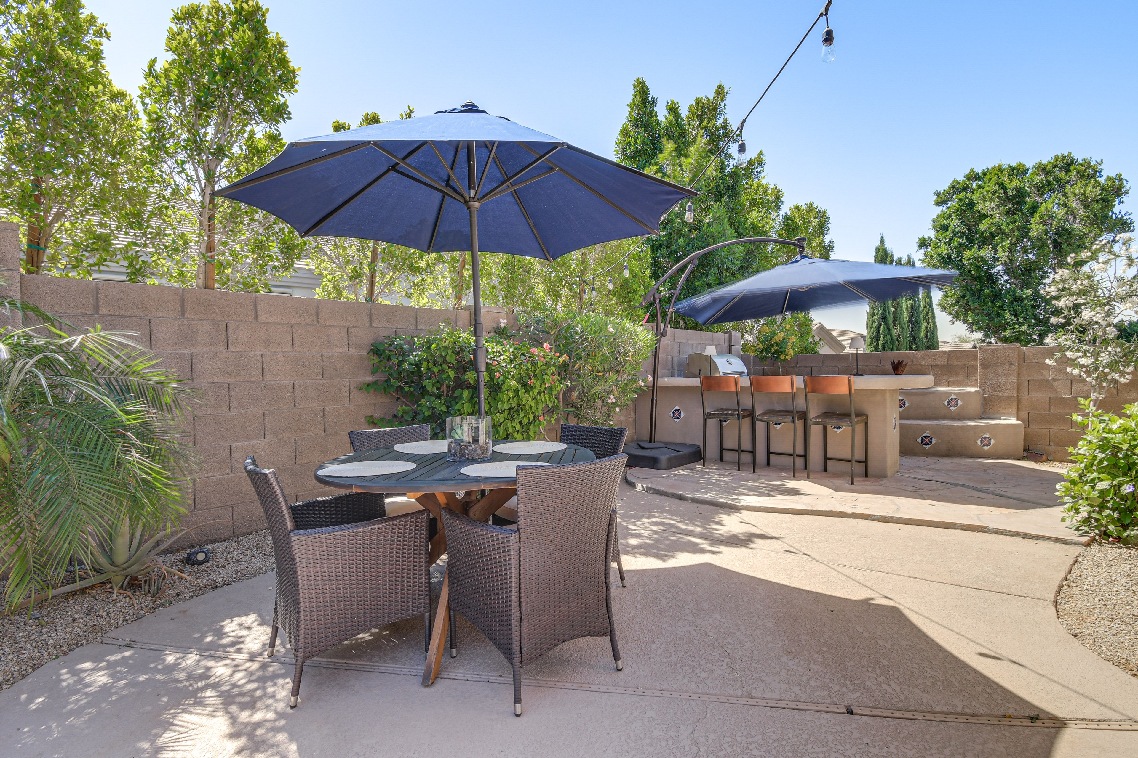 Patio | Outdoor Bar | Gas Grill