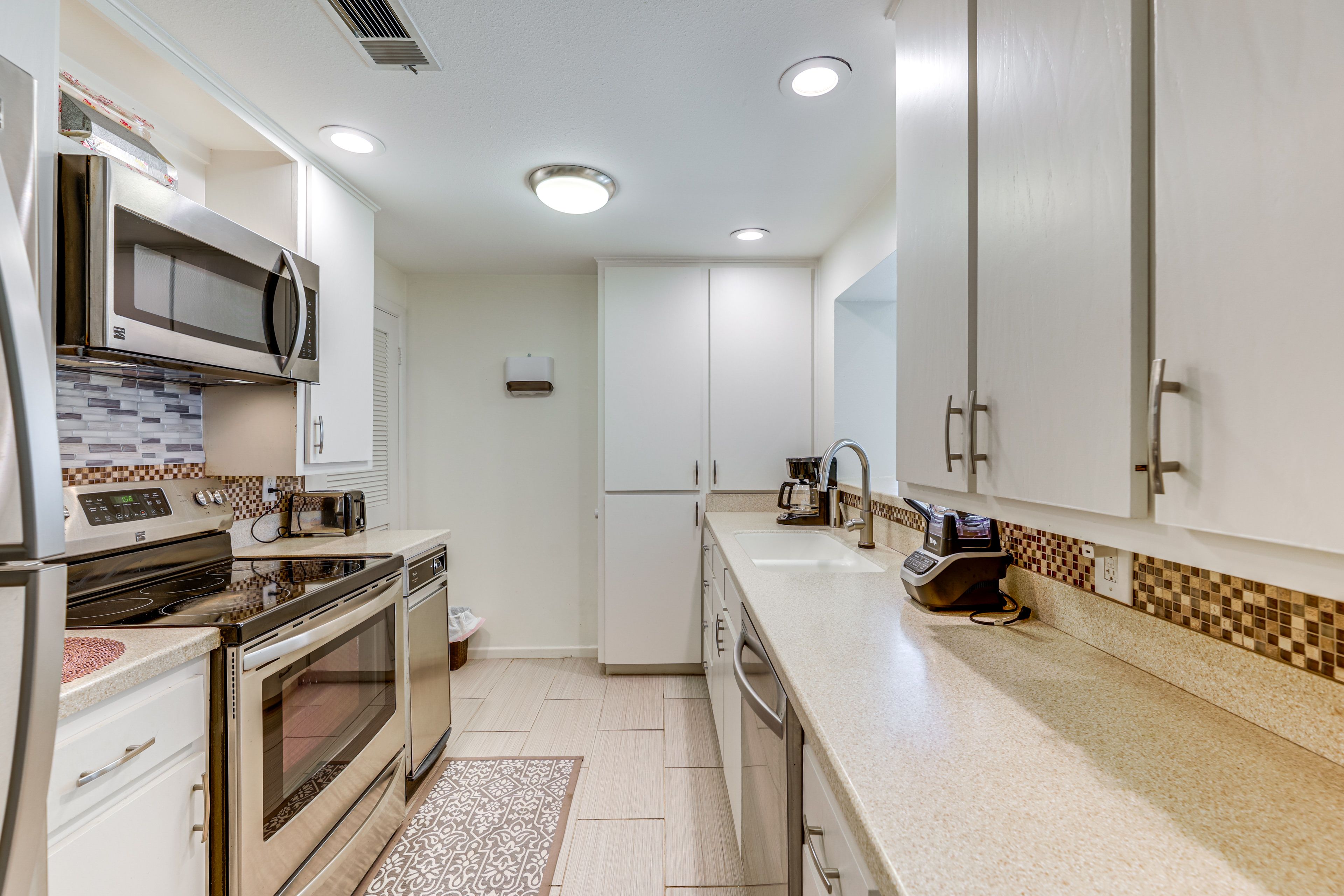 Kitchen | Drip Coffee Maker | Dishwasher | Cooking Basics