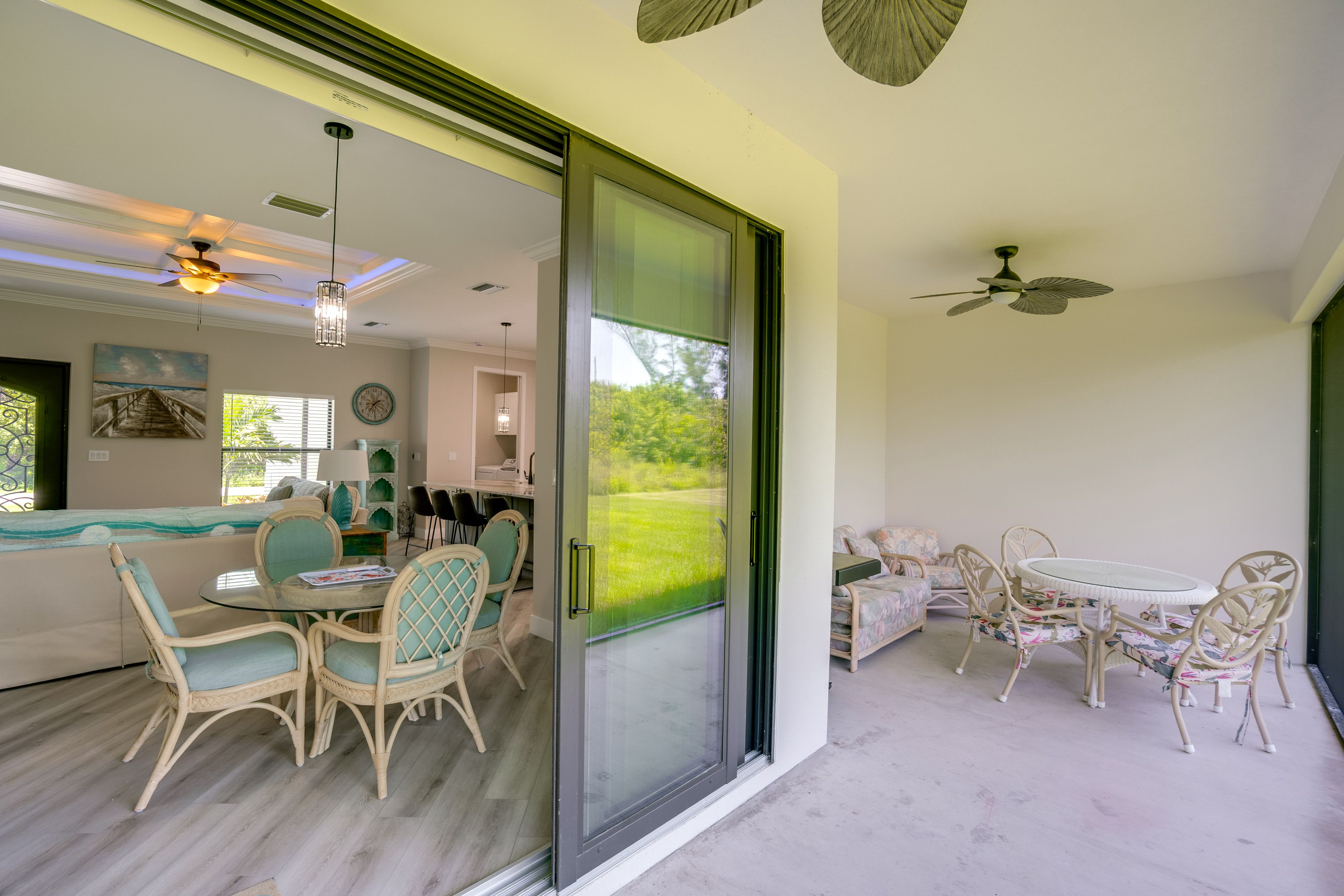 Lanai | Gas Grill | Outdoor Seating & Dining