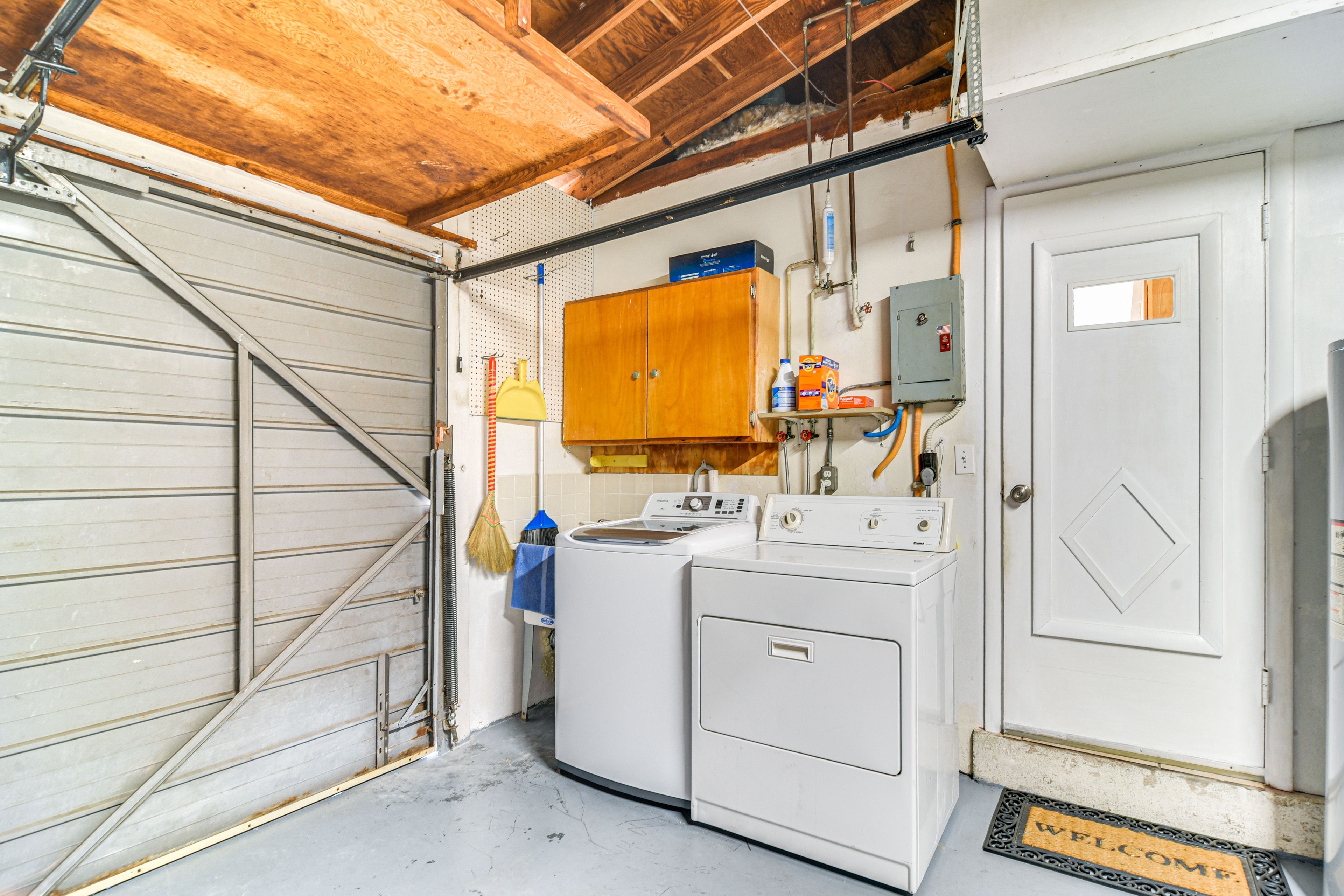 Laundry Area | Garage | Washer/Dryer