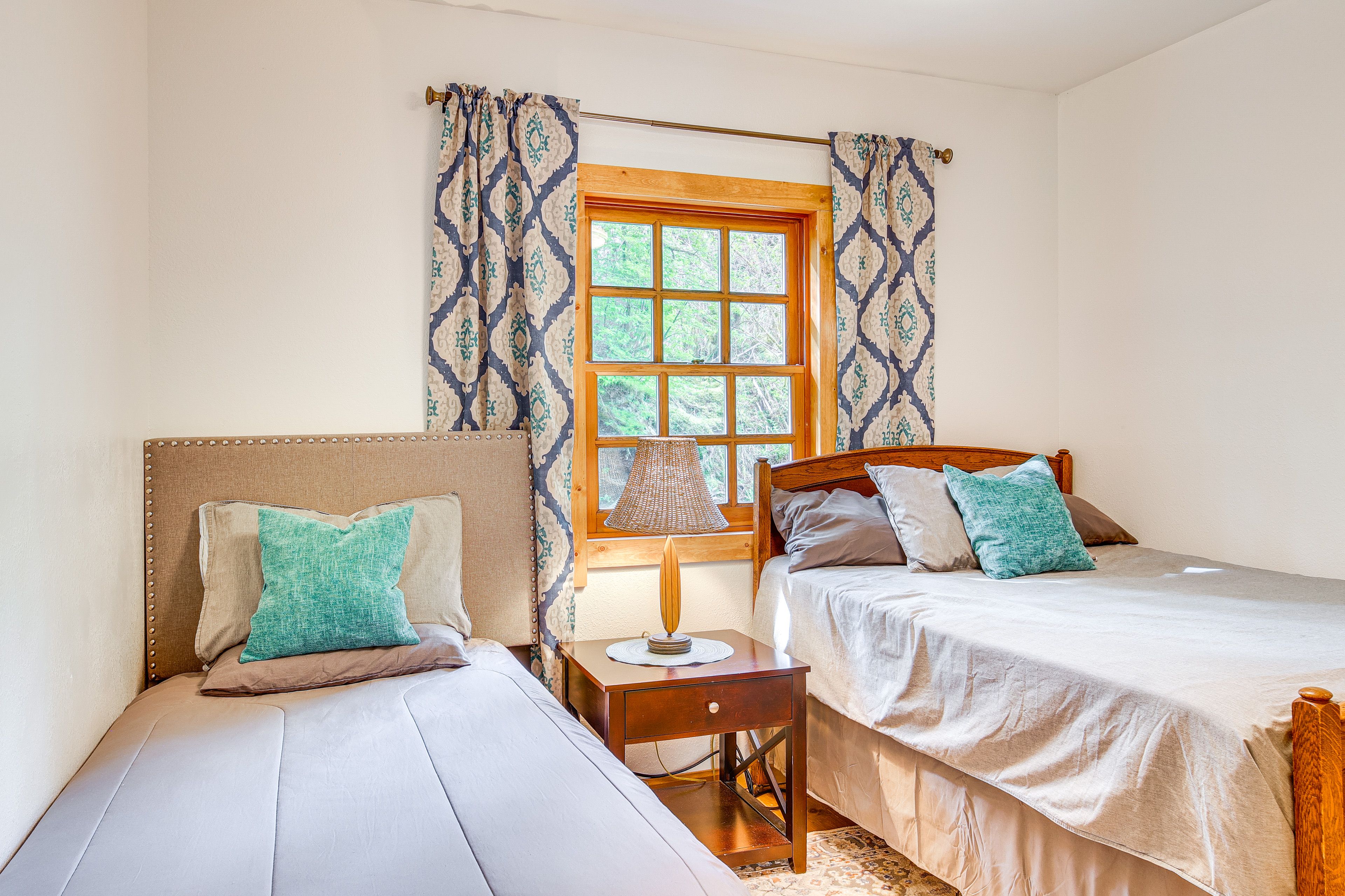 Bedroom 2 | Full Bed | Twin Bed