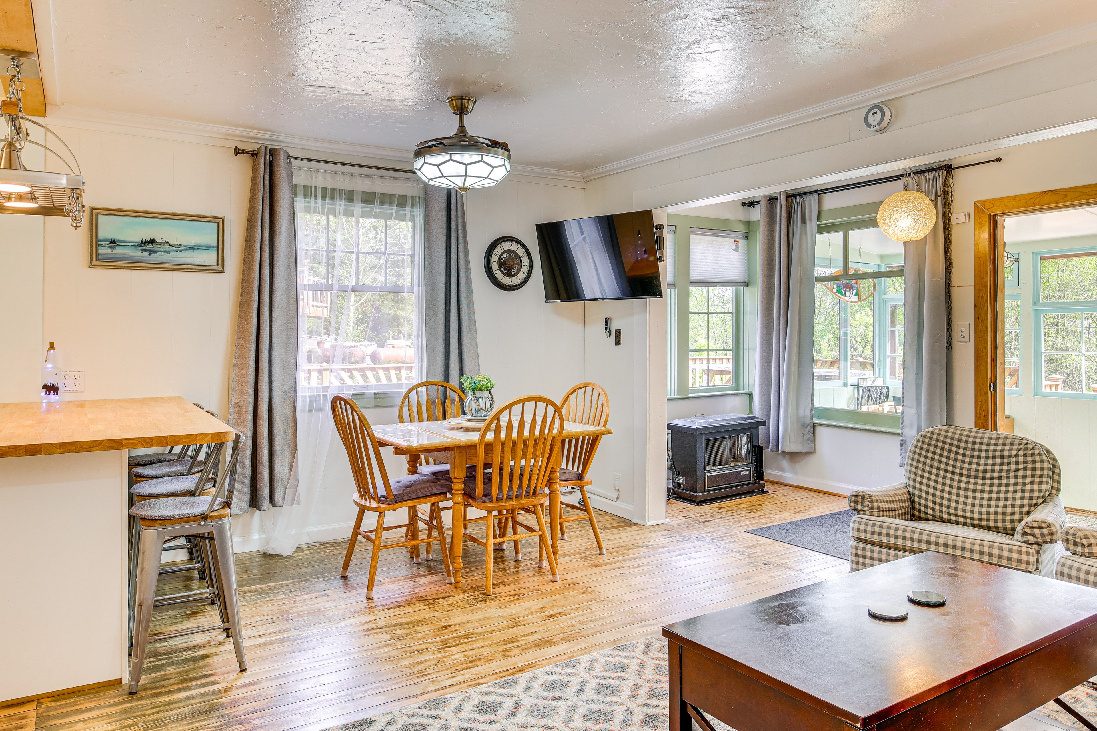 Dining Area | Free WiFi | Electric Heating | Smart TV