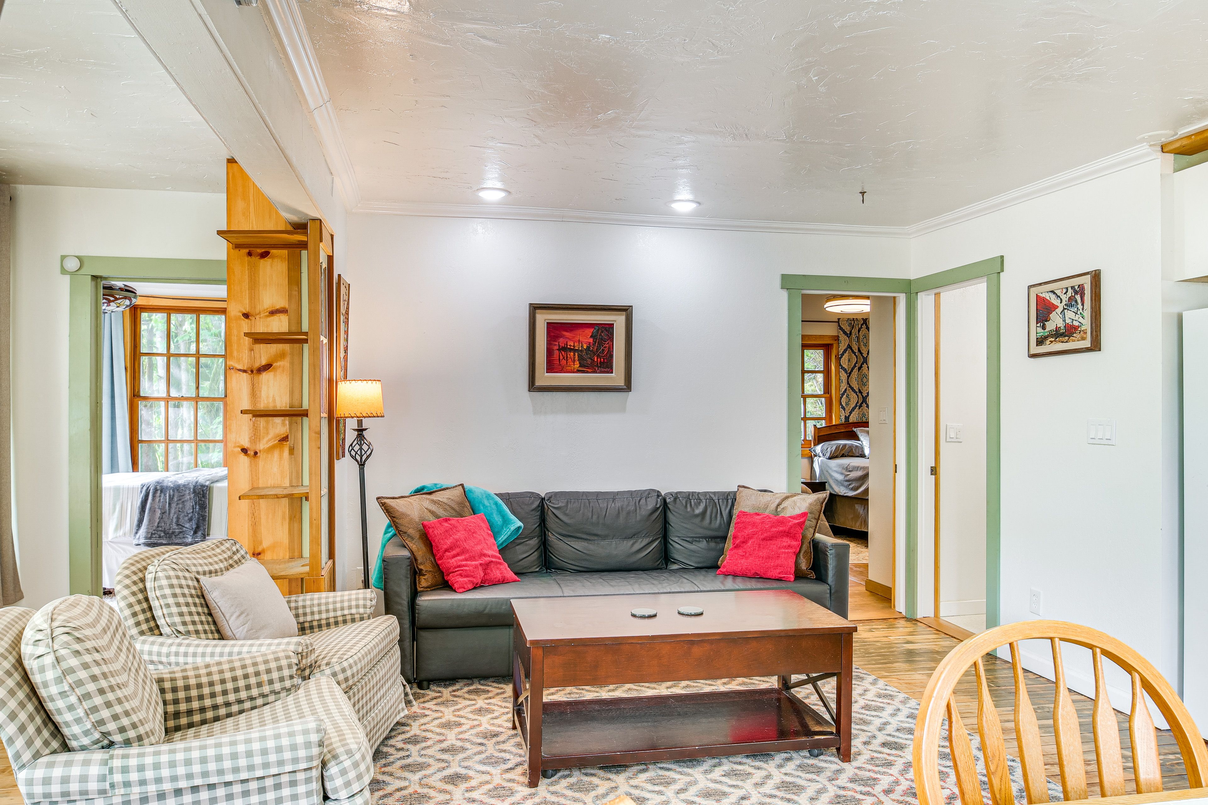 Living Room | Queen Futon