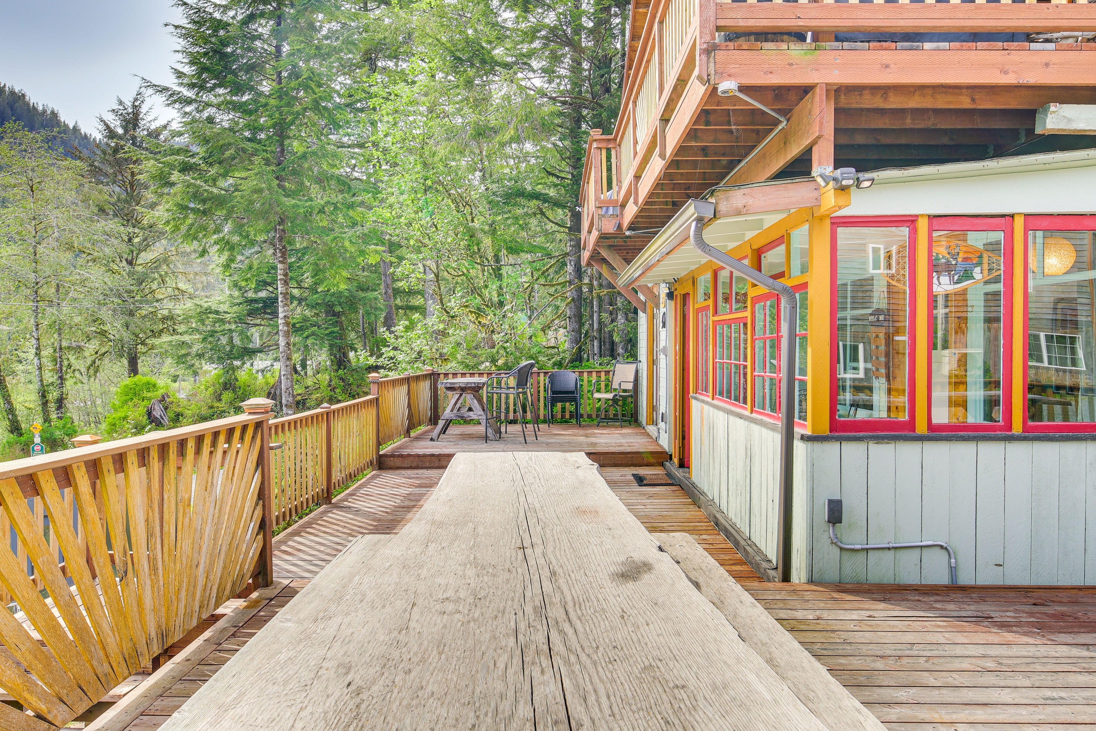 Private Deck