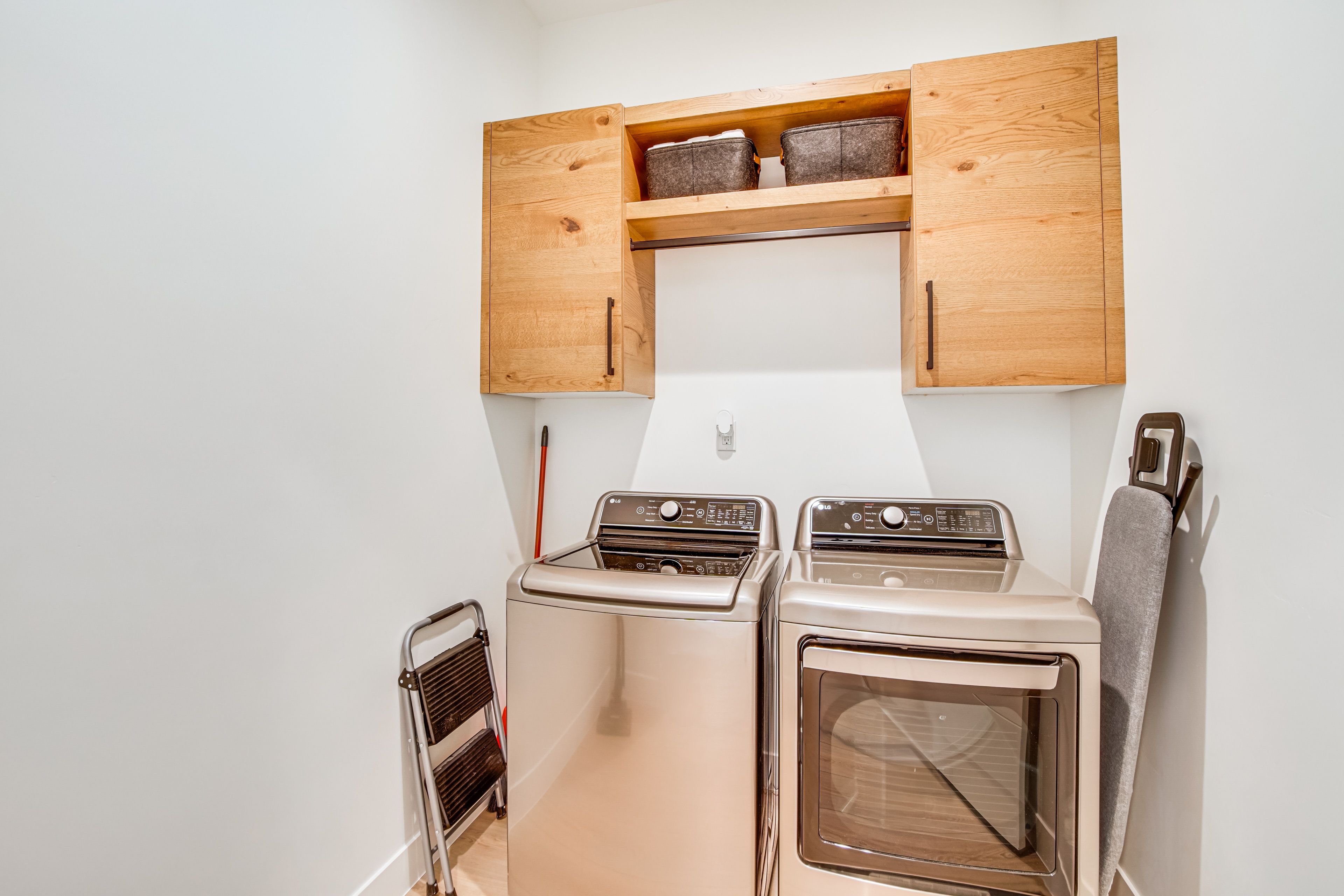 Washer & Dryer