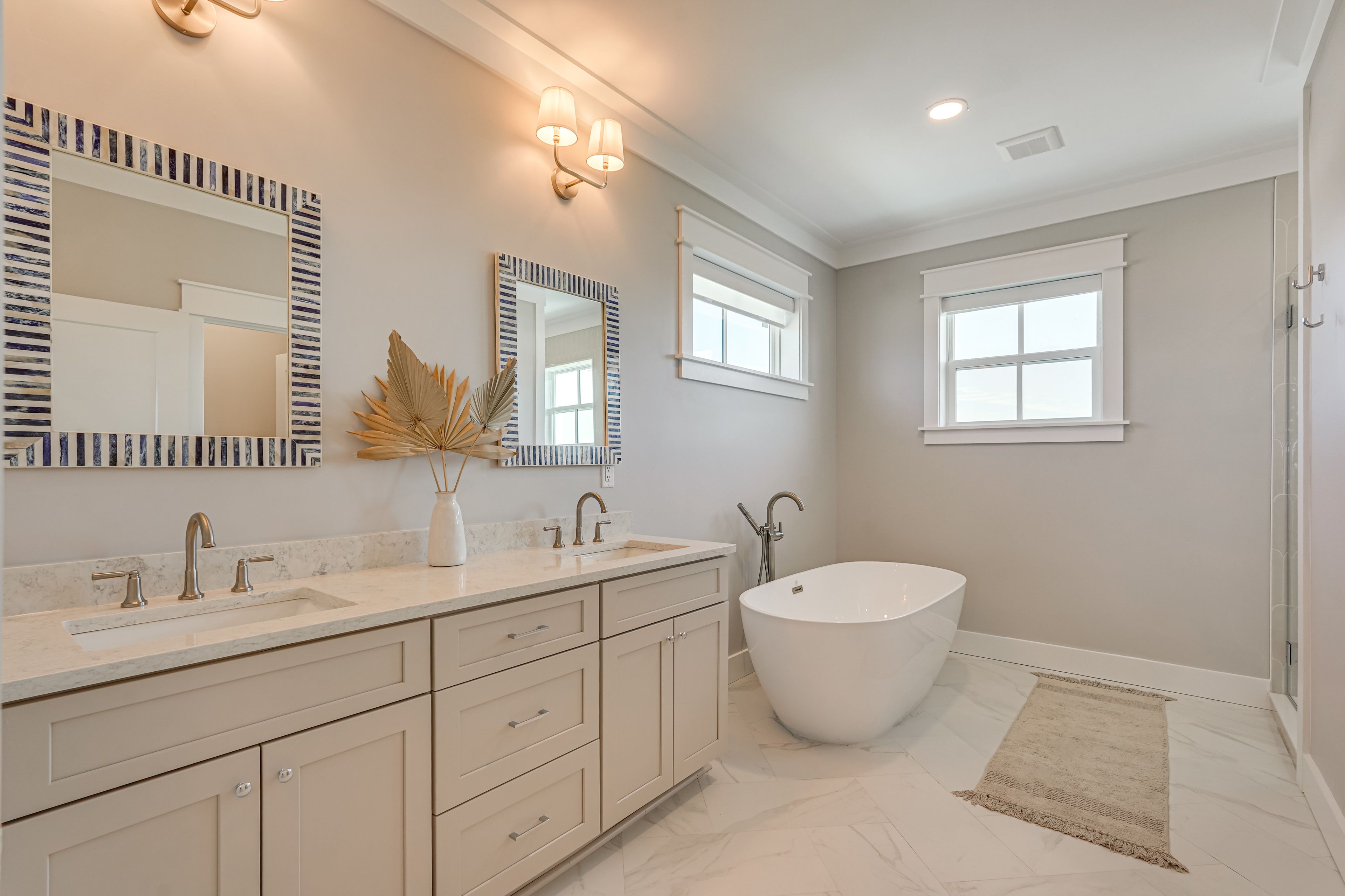 Full Bath | 4th Floor