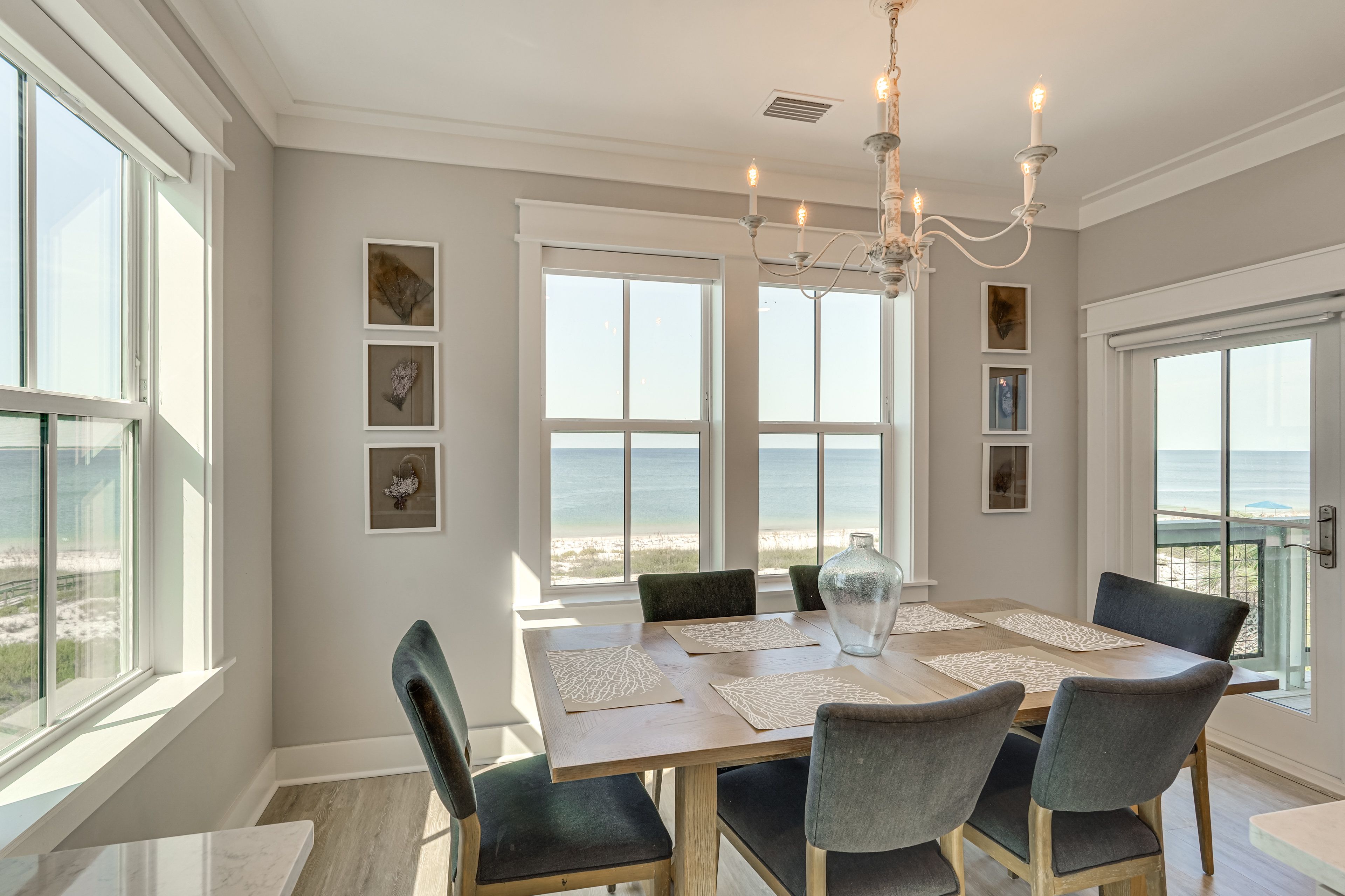 Dining Area | 4th Floor