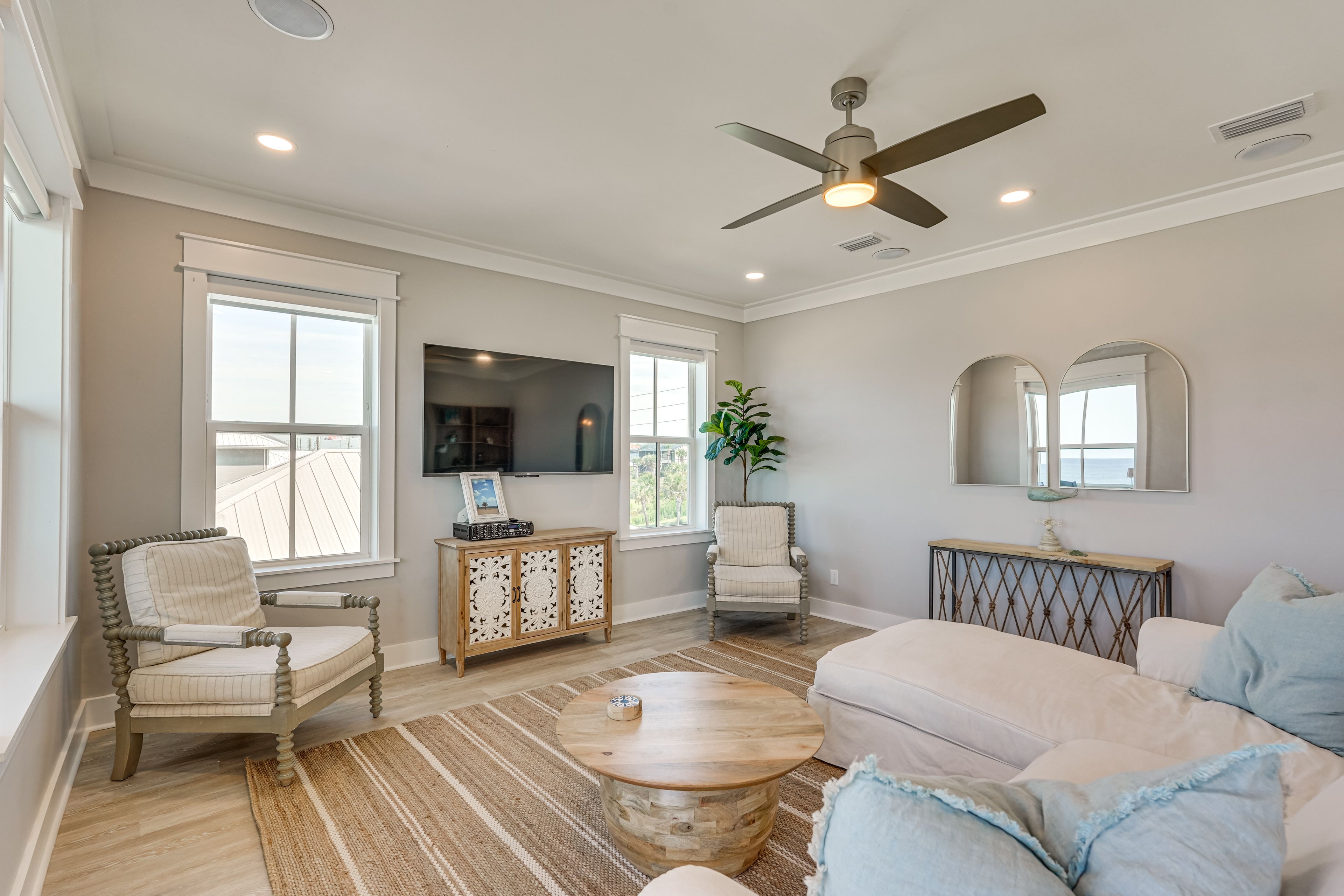 Living Room | 4th Floor