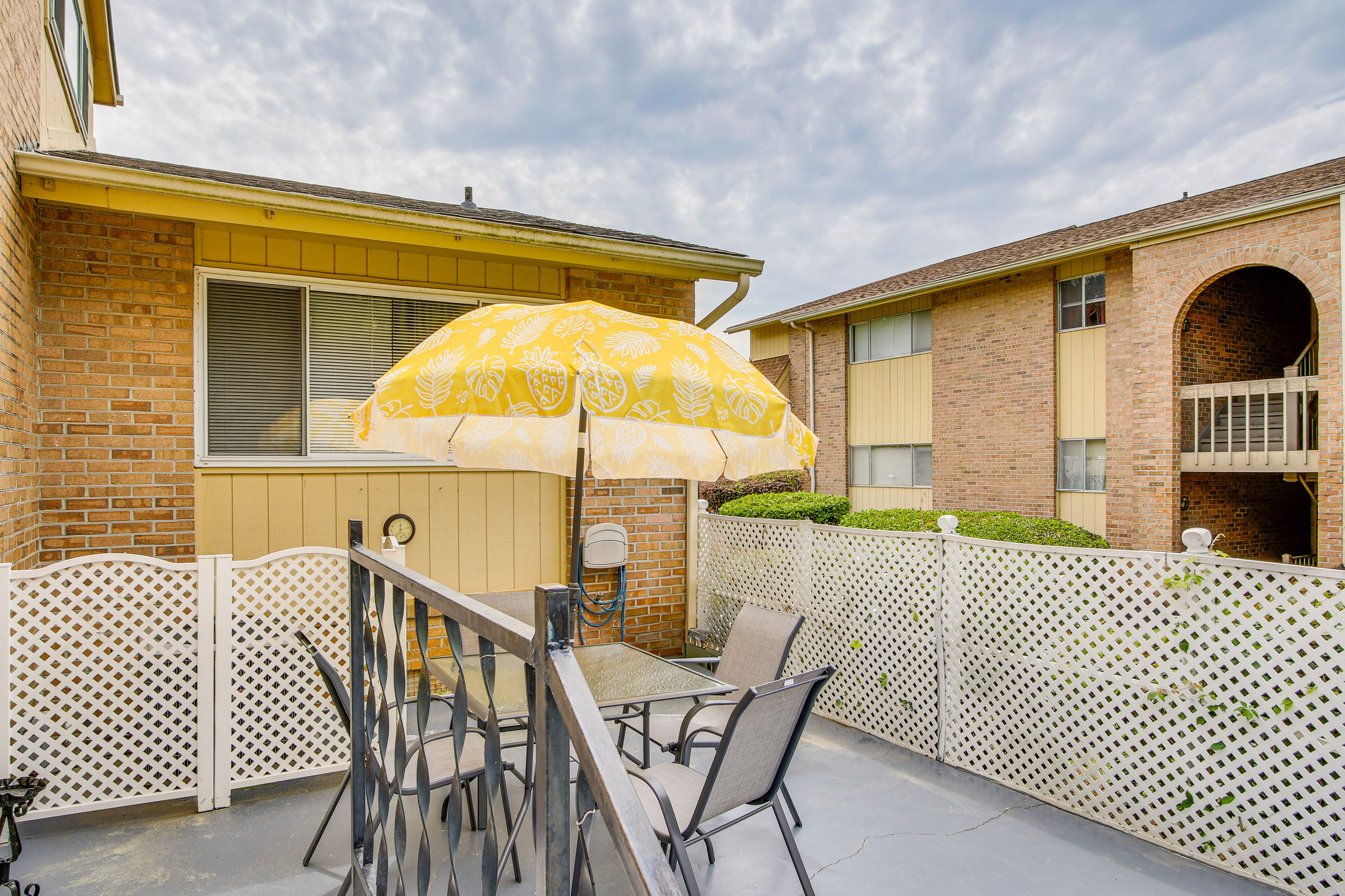 Furnished Patio