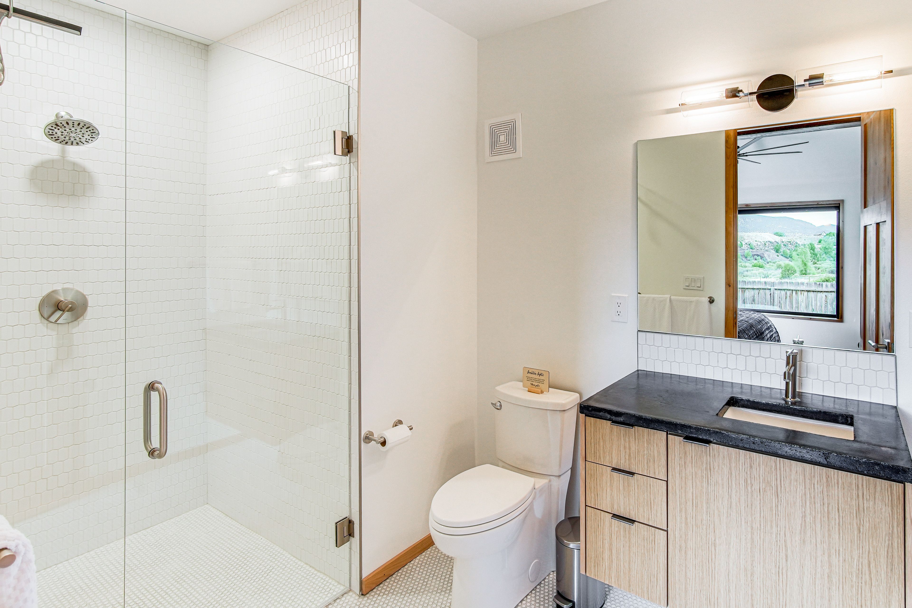 En-Suite Bathroom | 1st Floor | Complimentary Toiletries | Hair Dryer