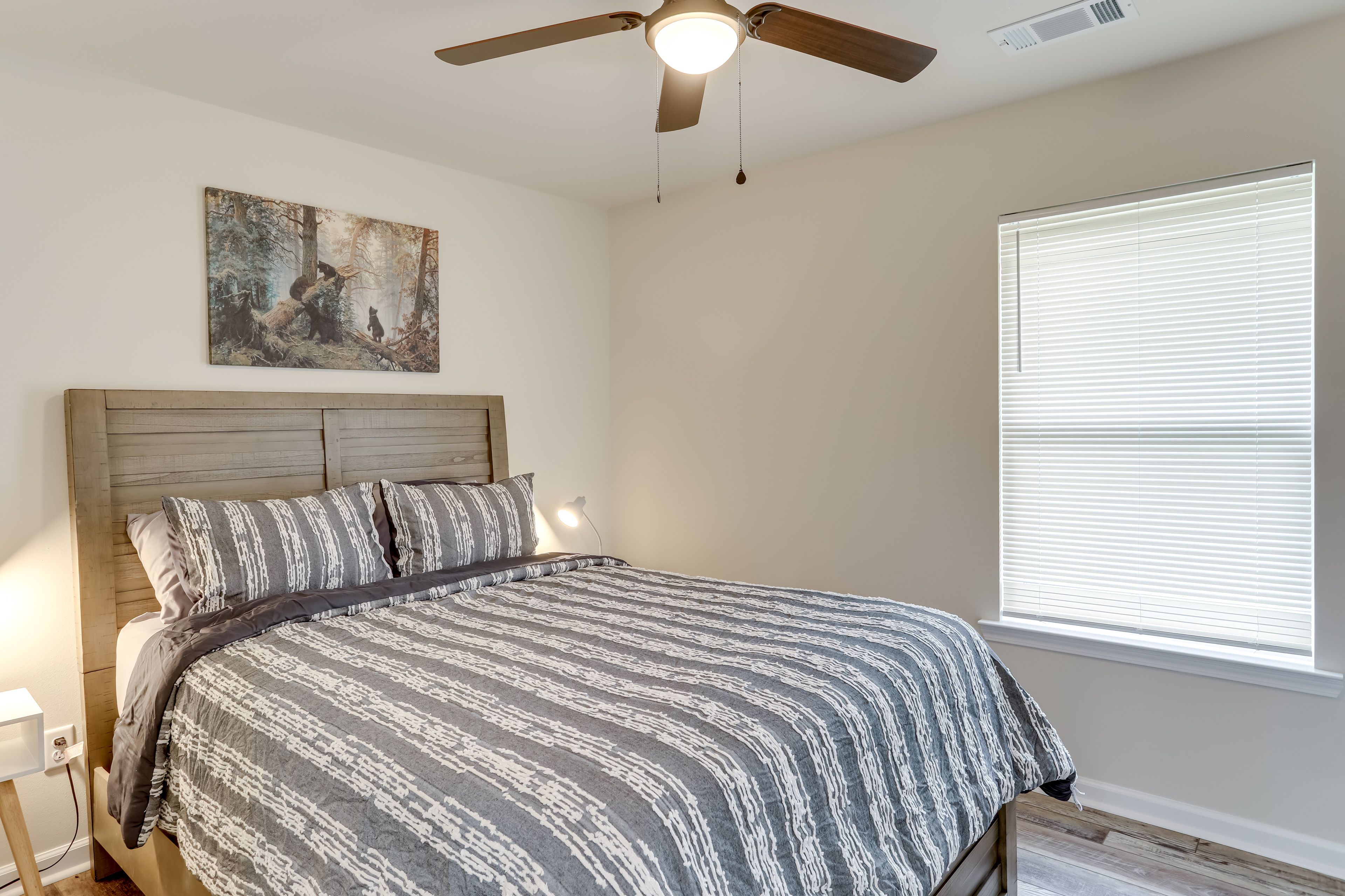 Bedroom 1 | 1st Floor | Queen Bed | Linens Provided