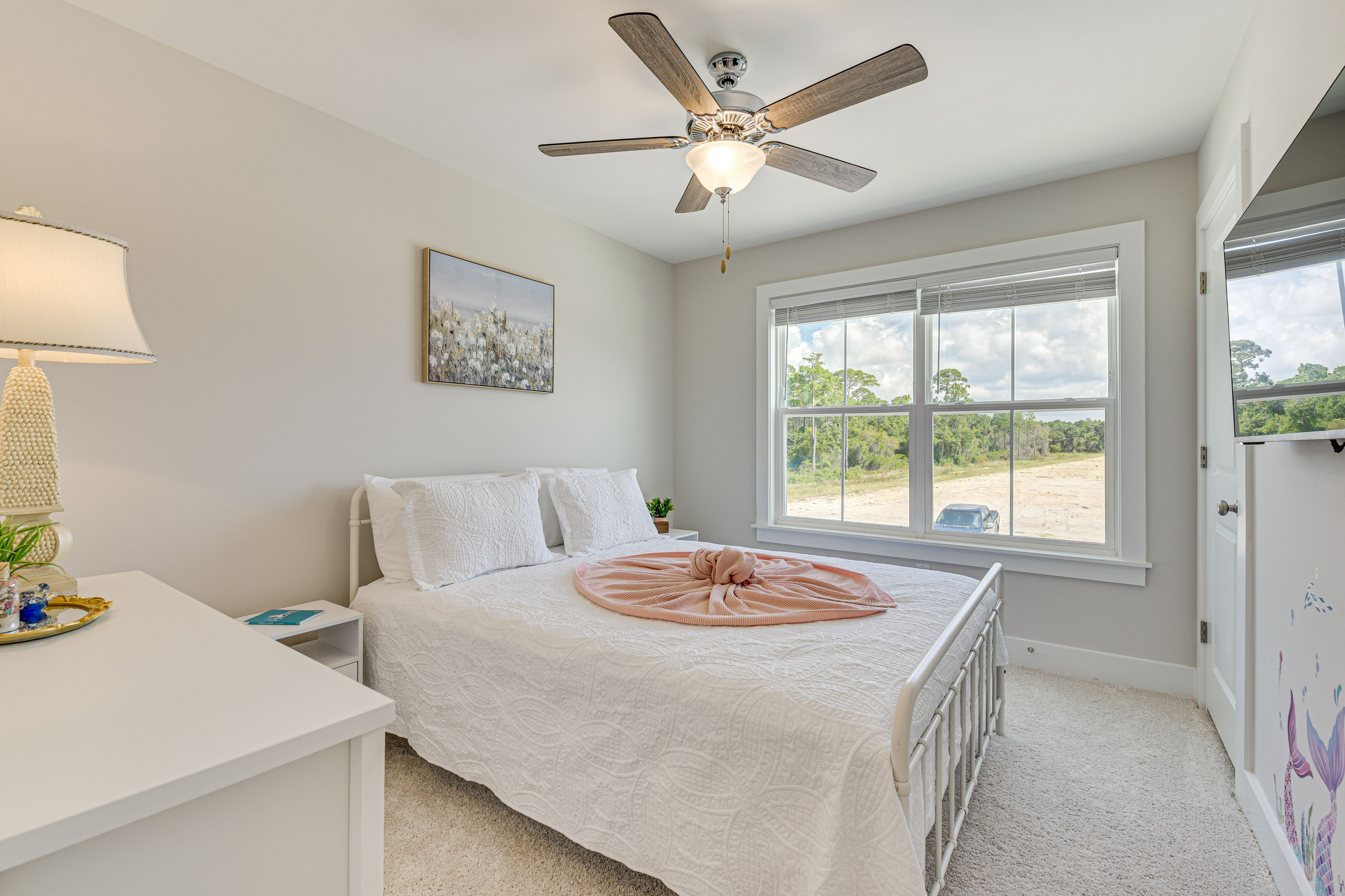 Bedroom 2 | Queen Bed | 2nd Floor | Linens Provided
