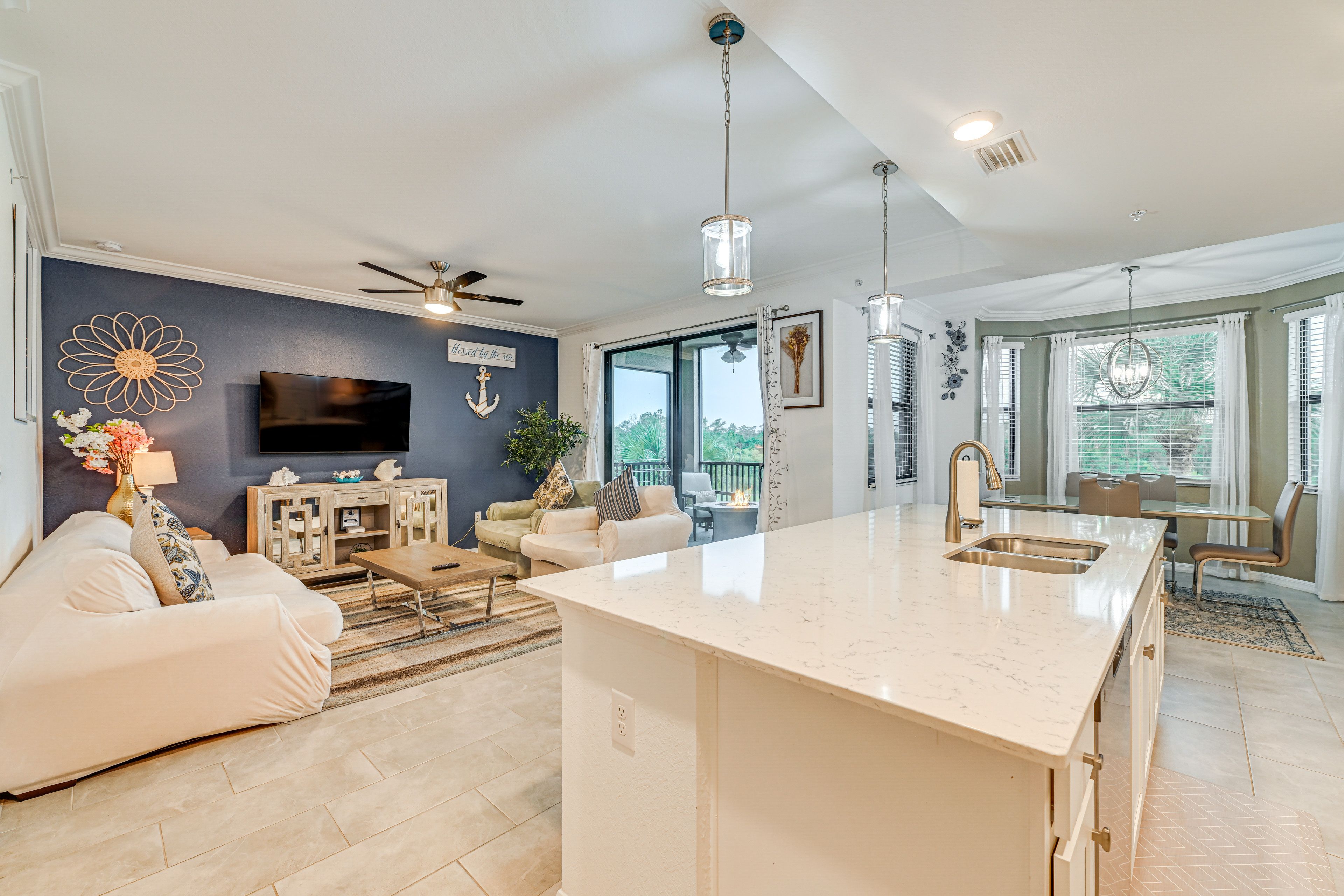 Bradenton Vacation Rental | 2BR | 2BA | 1,145 Sq Ft | Step-Free Access