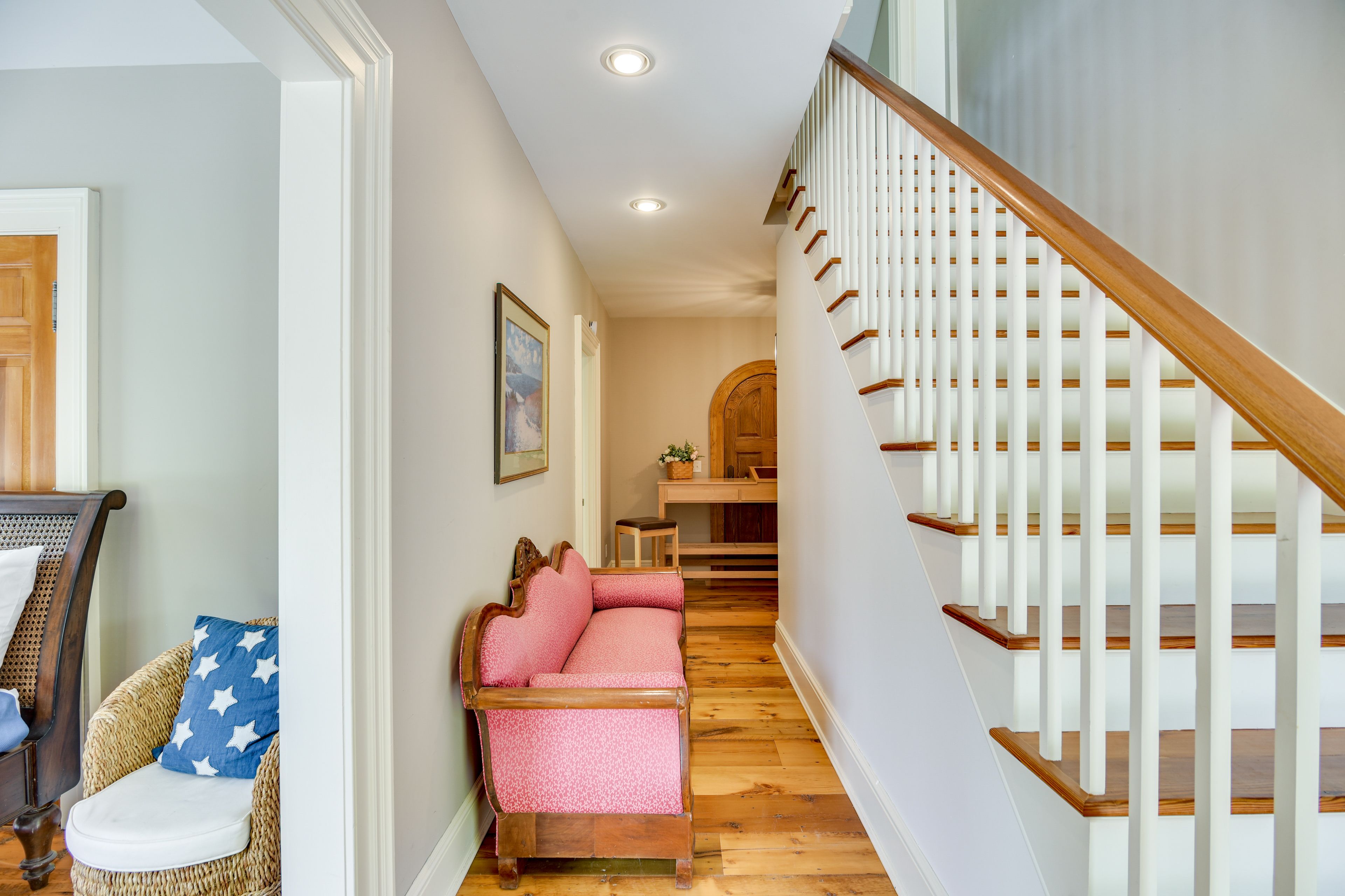 Stairs to 2nd Floor