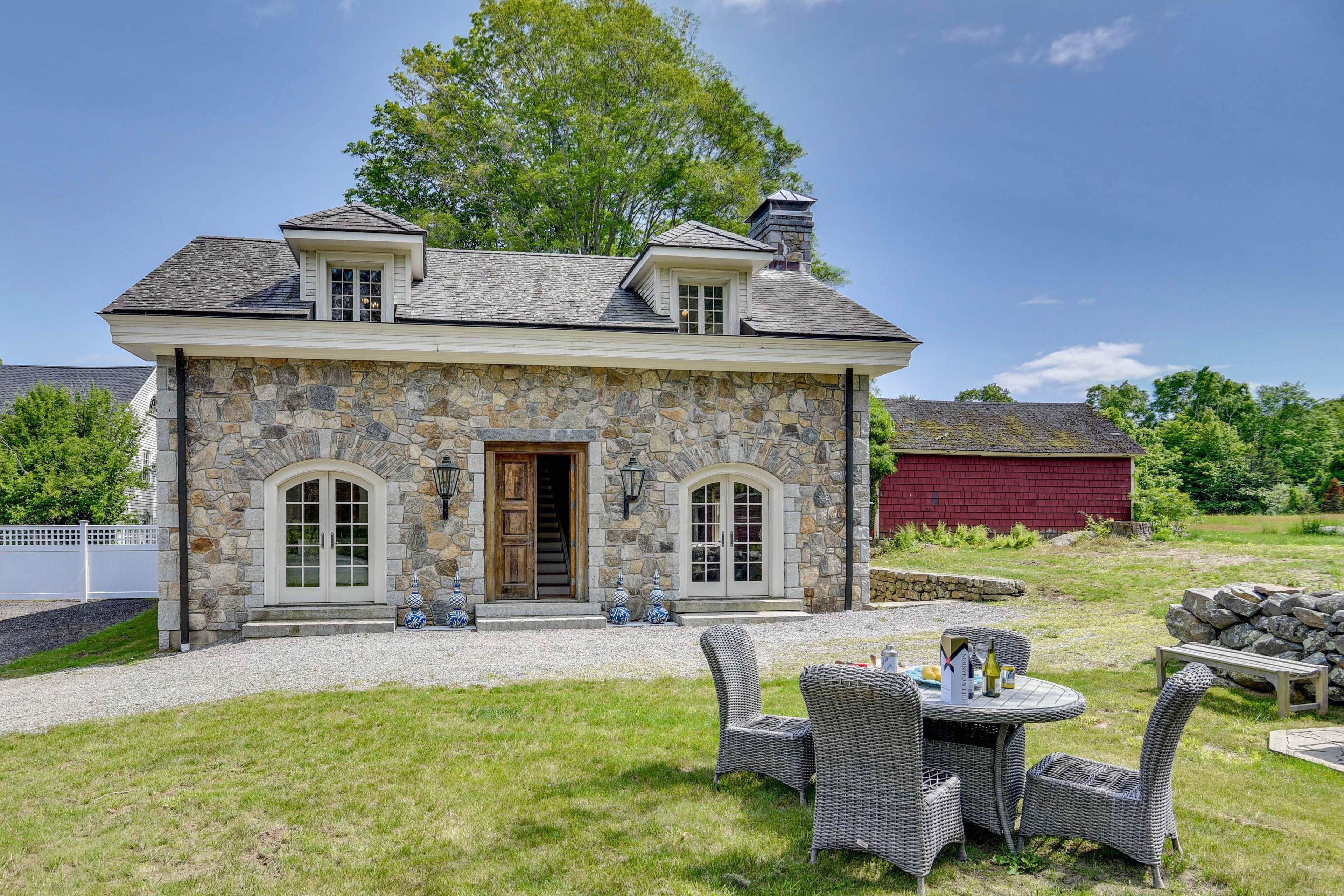 Stonington Vacation Rental | 3BR | 1BA | 2,300 Sq Ft | 2 Steps to Enter