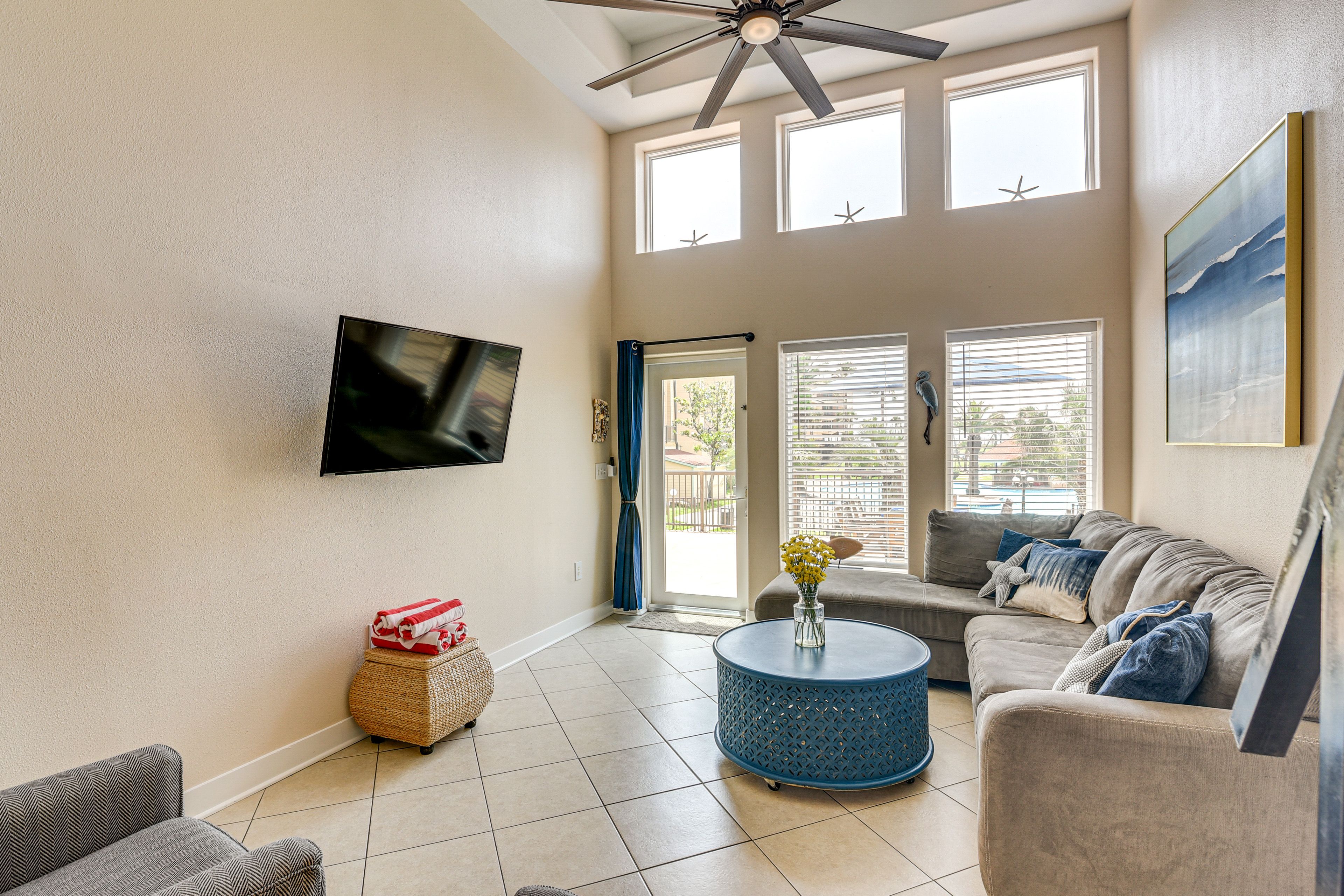 Living Room | 1st Floor | Central A/C & Heating | Smart TV