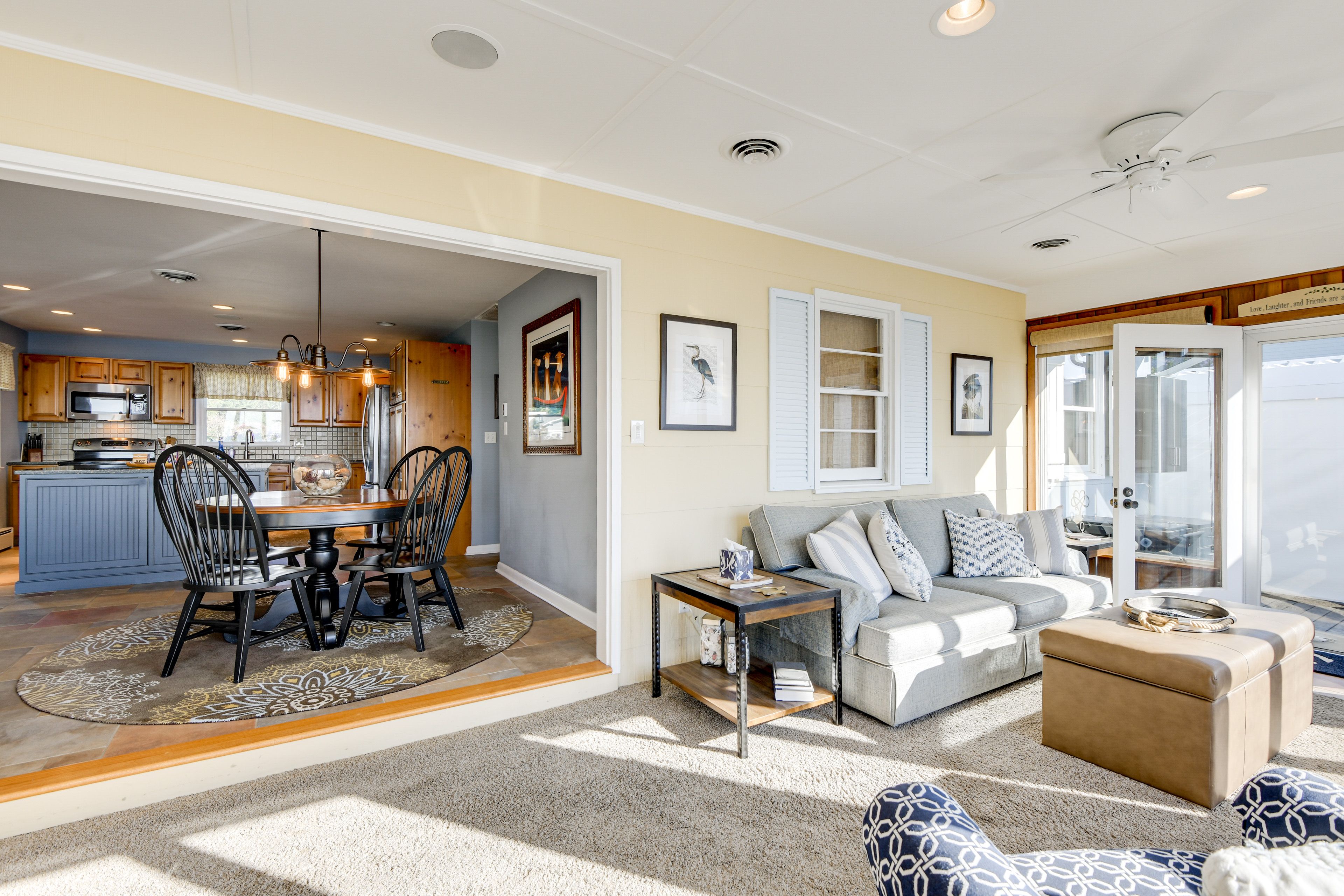 Sunroom | Queen Sleeper Sofa | Smart TV | Water Views