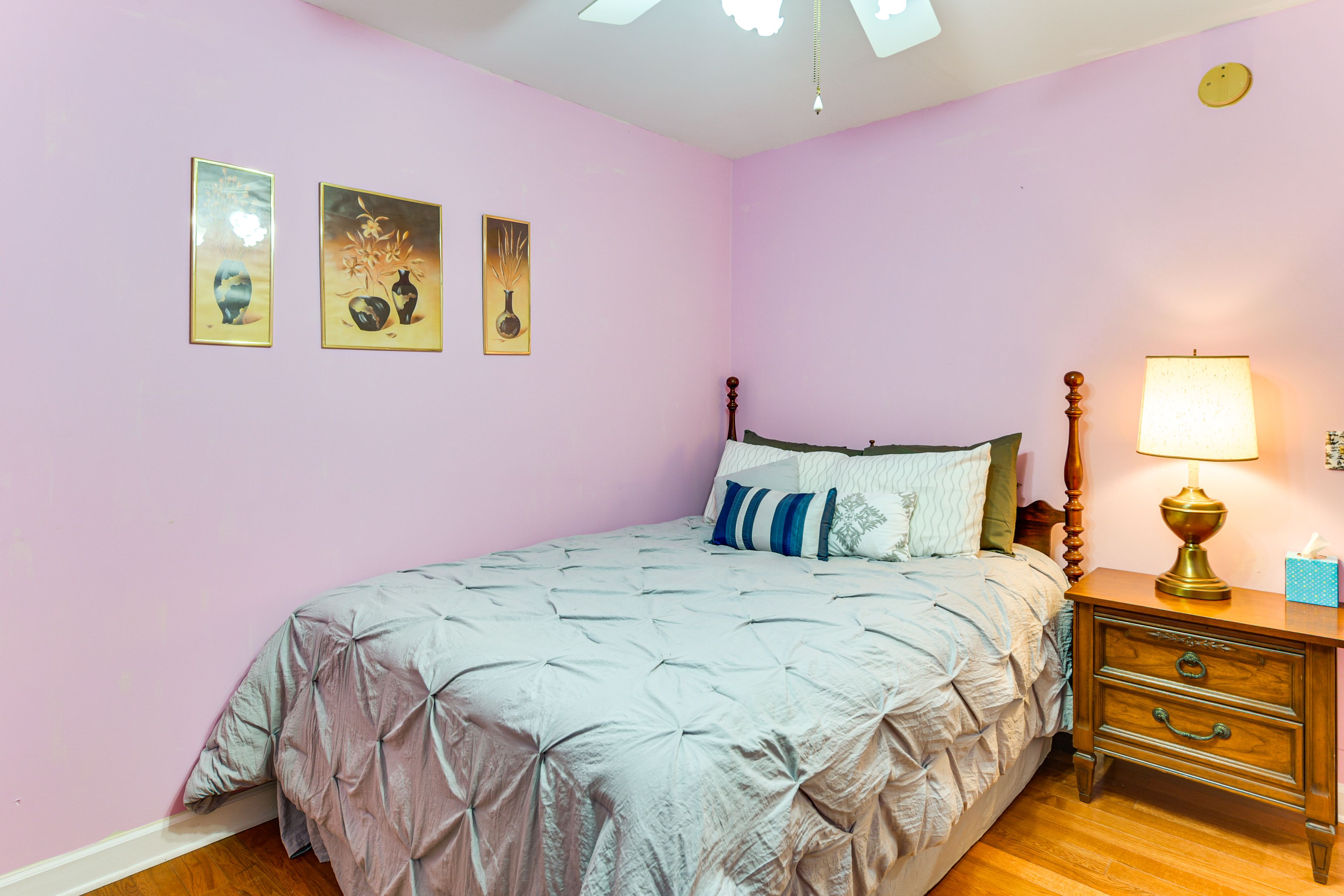 Bedroom 4 | Queen Bed