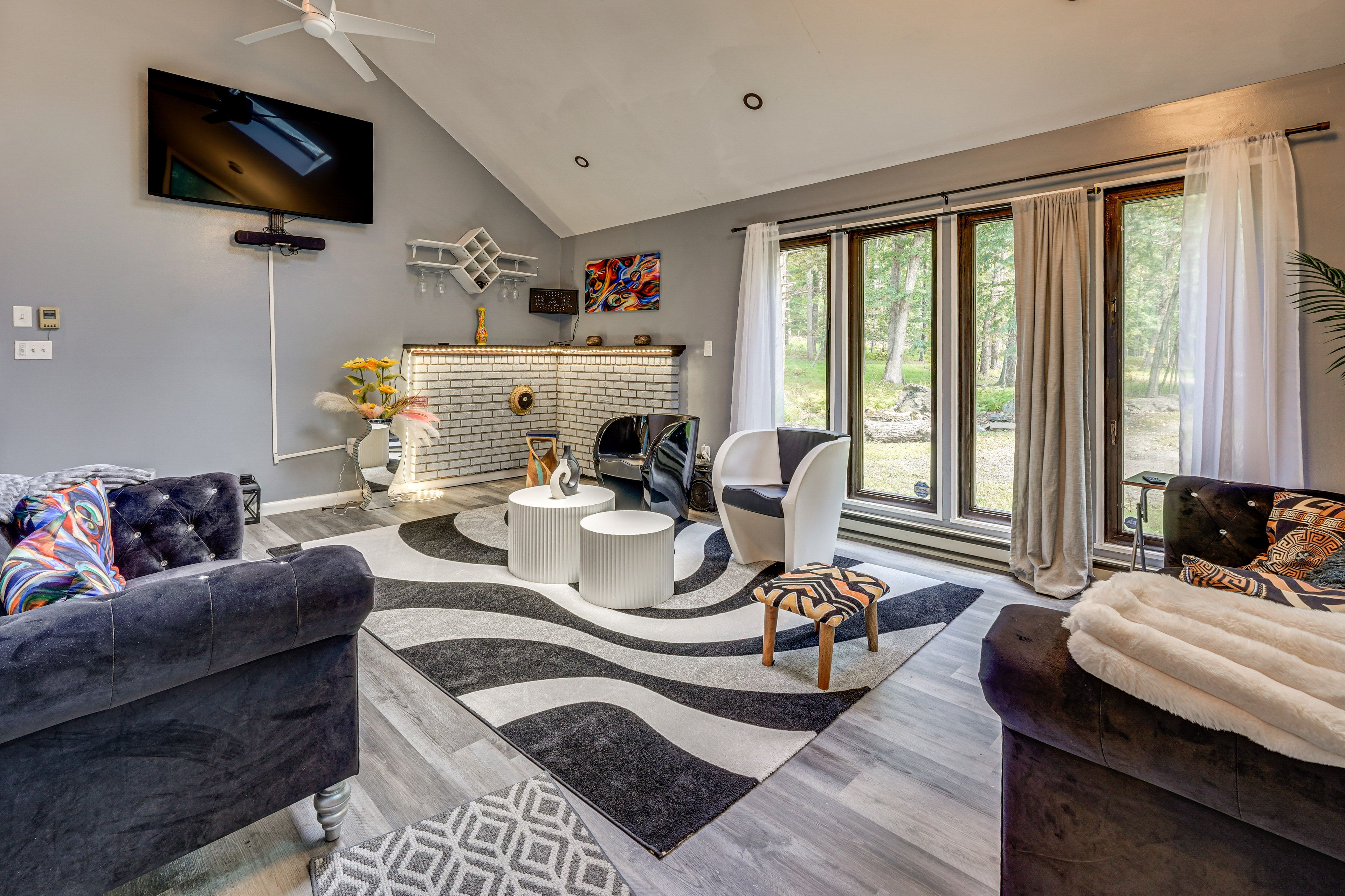 Living Room | Free WiFi | Electric Heat | 1st Floor