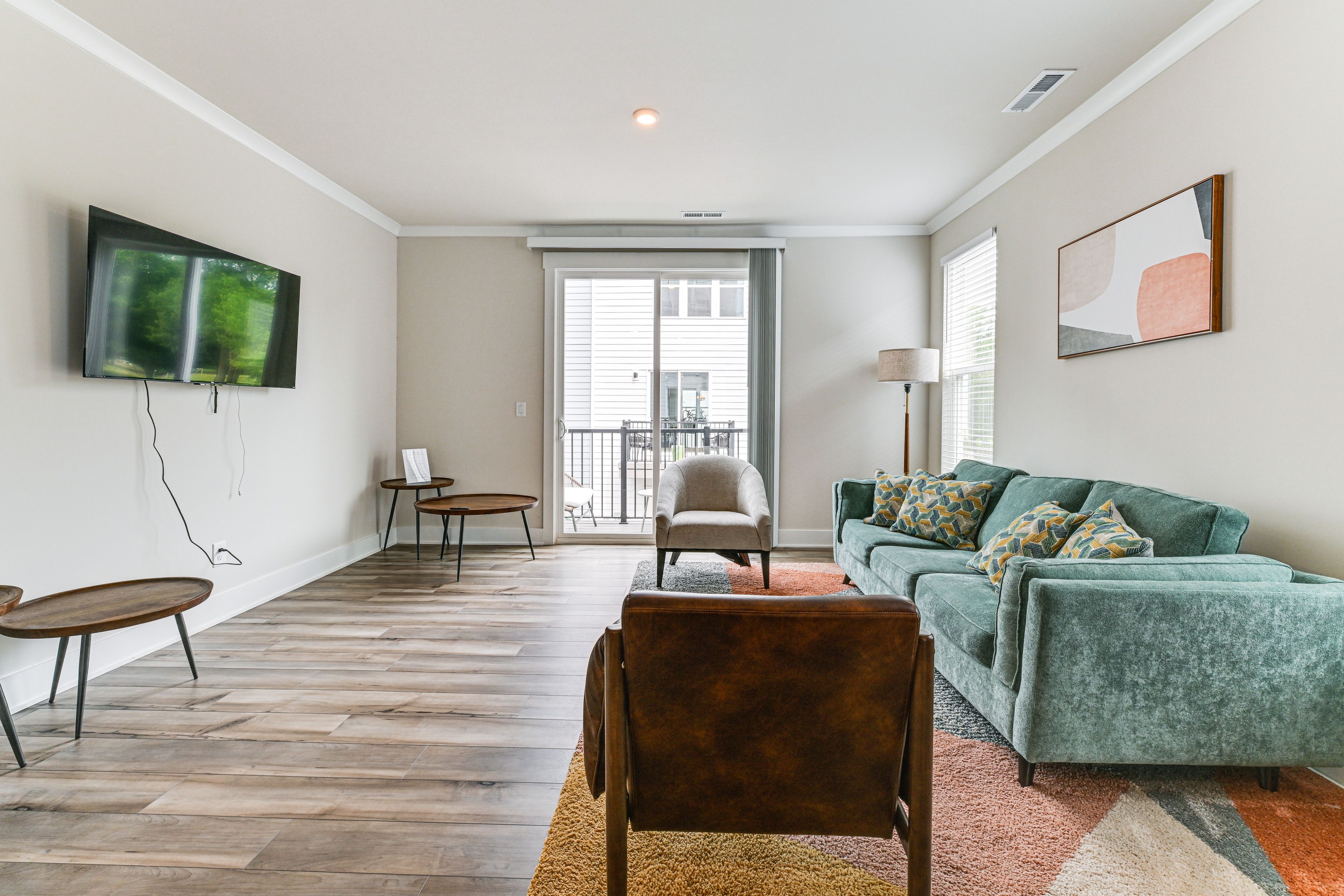 Living Room | 2nd Floor | Free WiFi | Smart TV | Interior Stairs Required