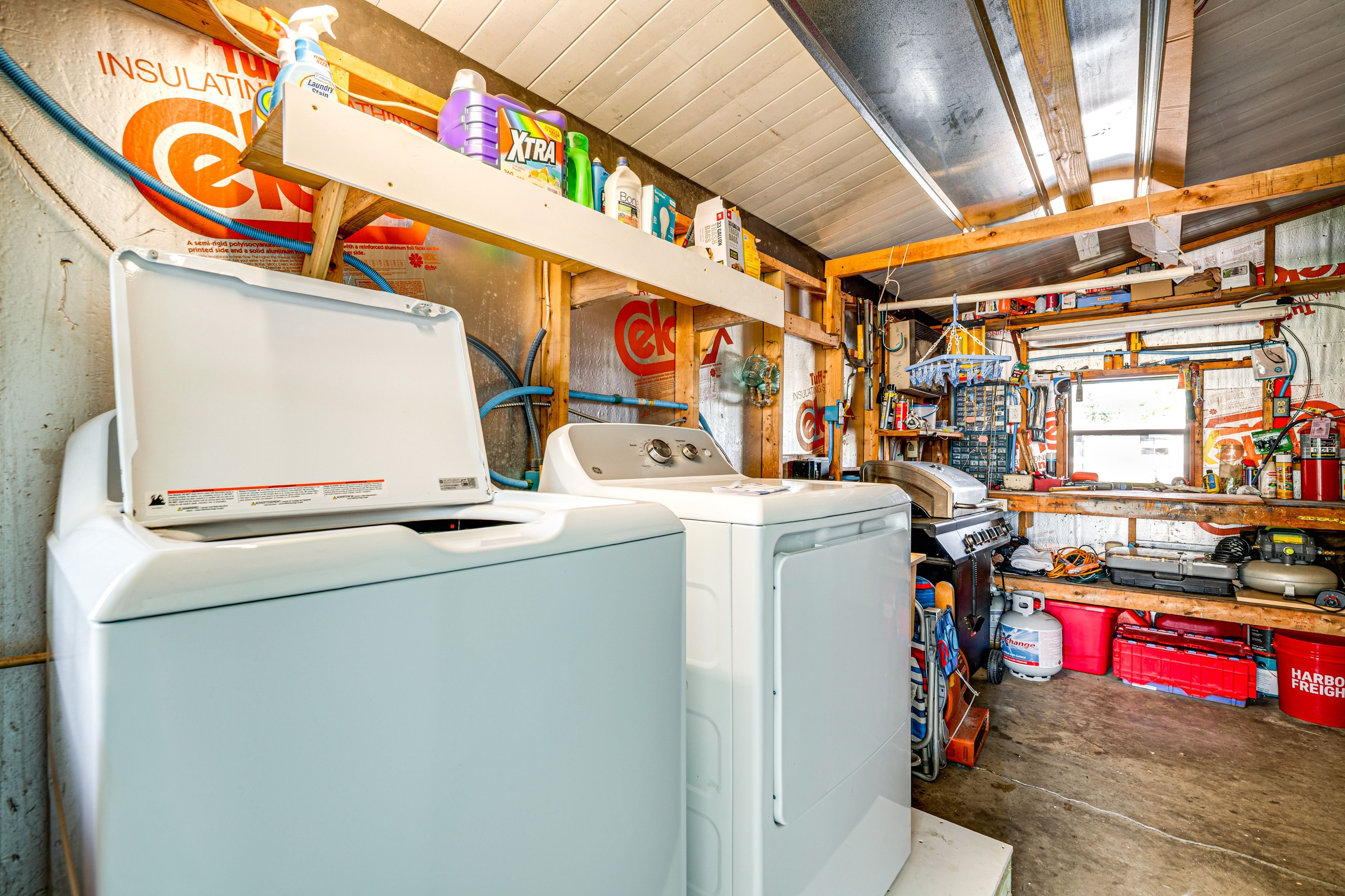 Garage | Laundry | Gas Grill