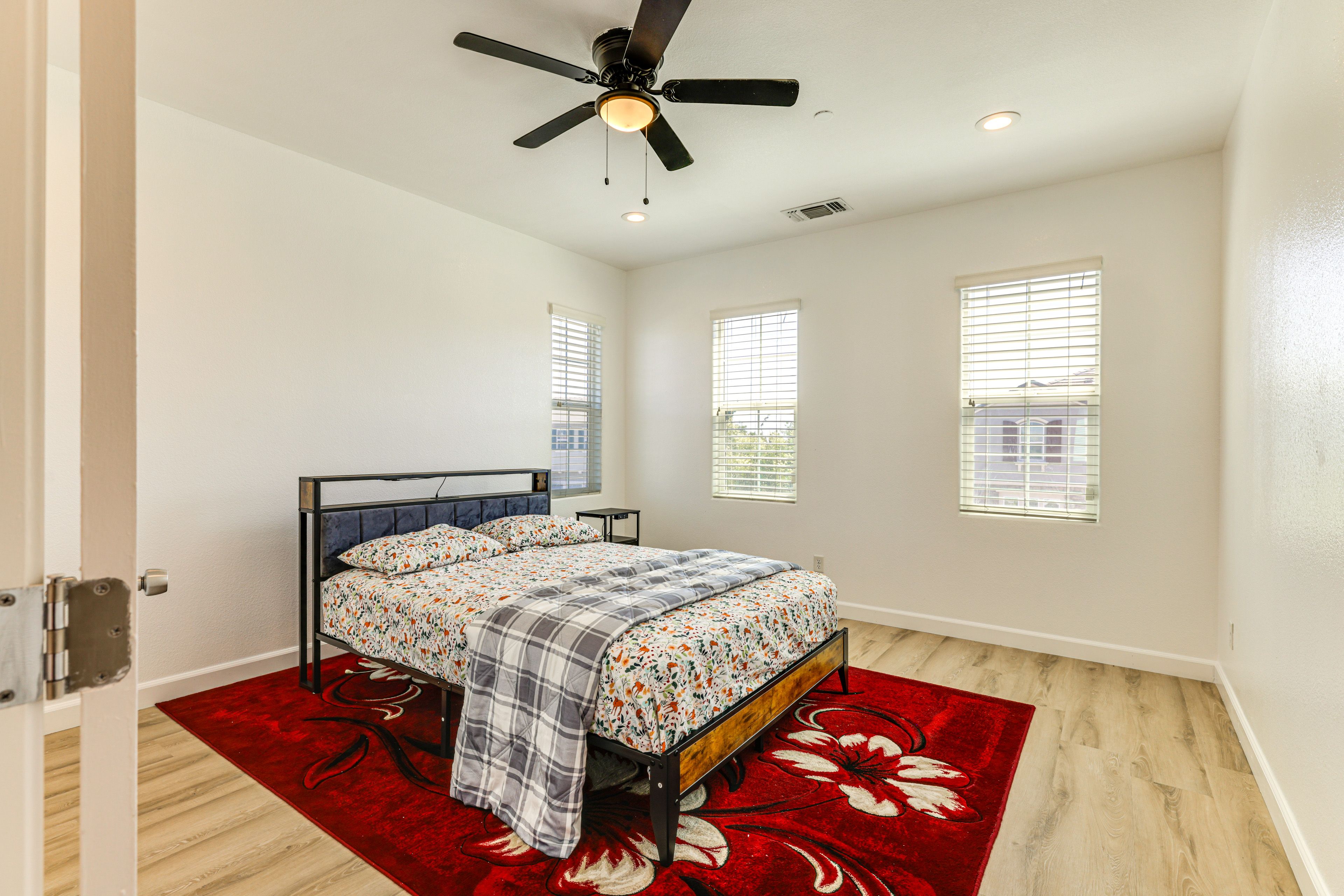 Bedroom 2 | Queen Bed | 2nd Floor