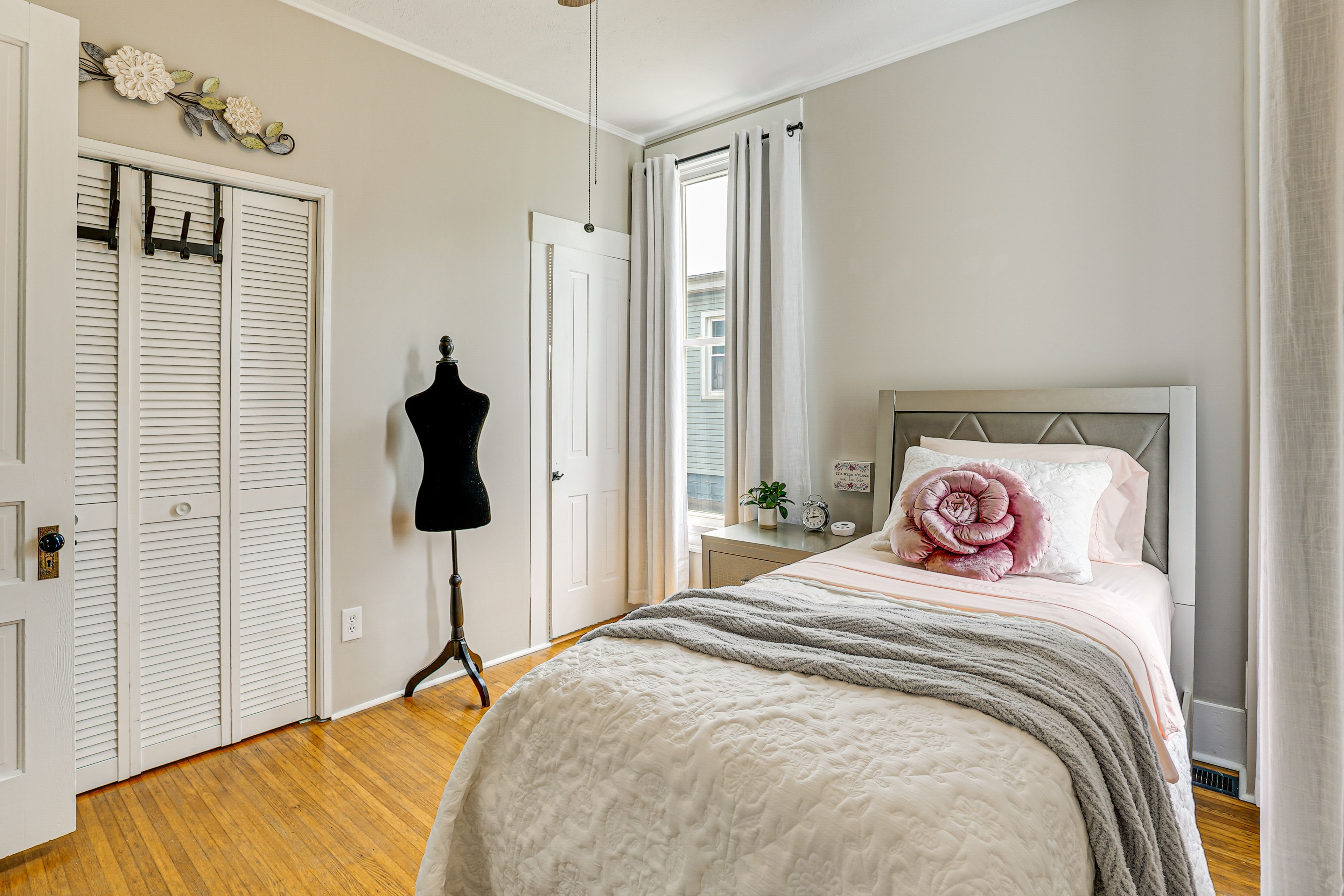 Bedroom 2 | Twin Bed